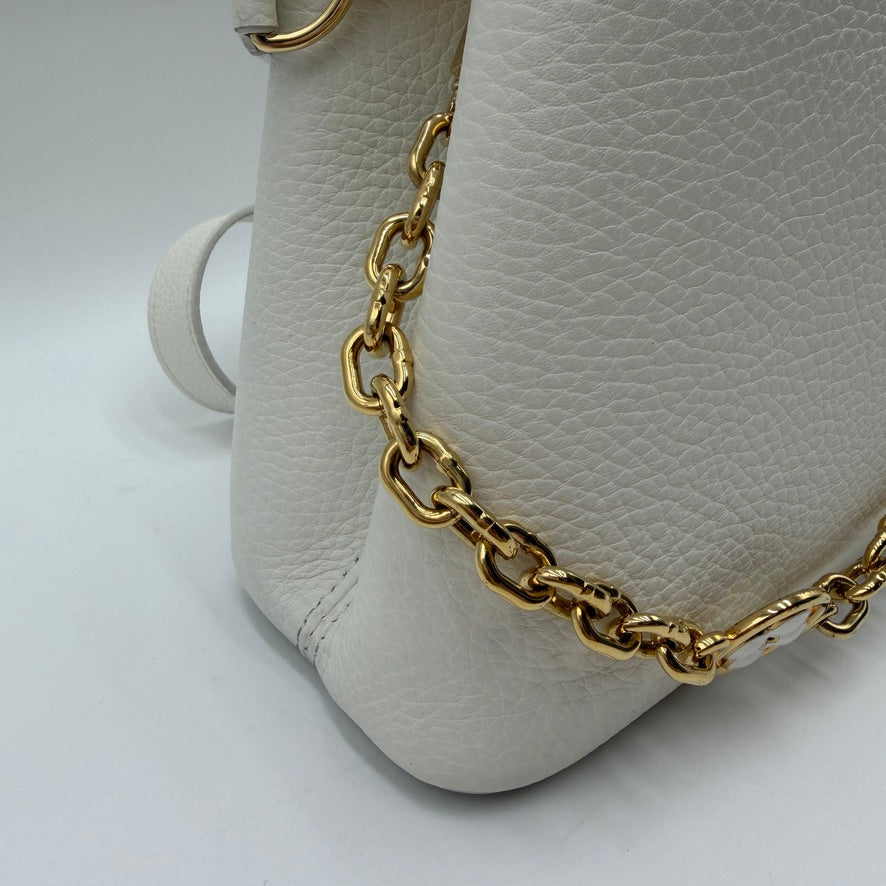 Louis Vuitton Capucines BB