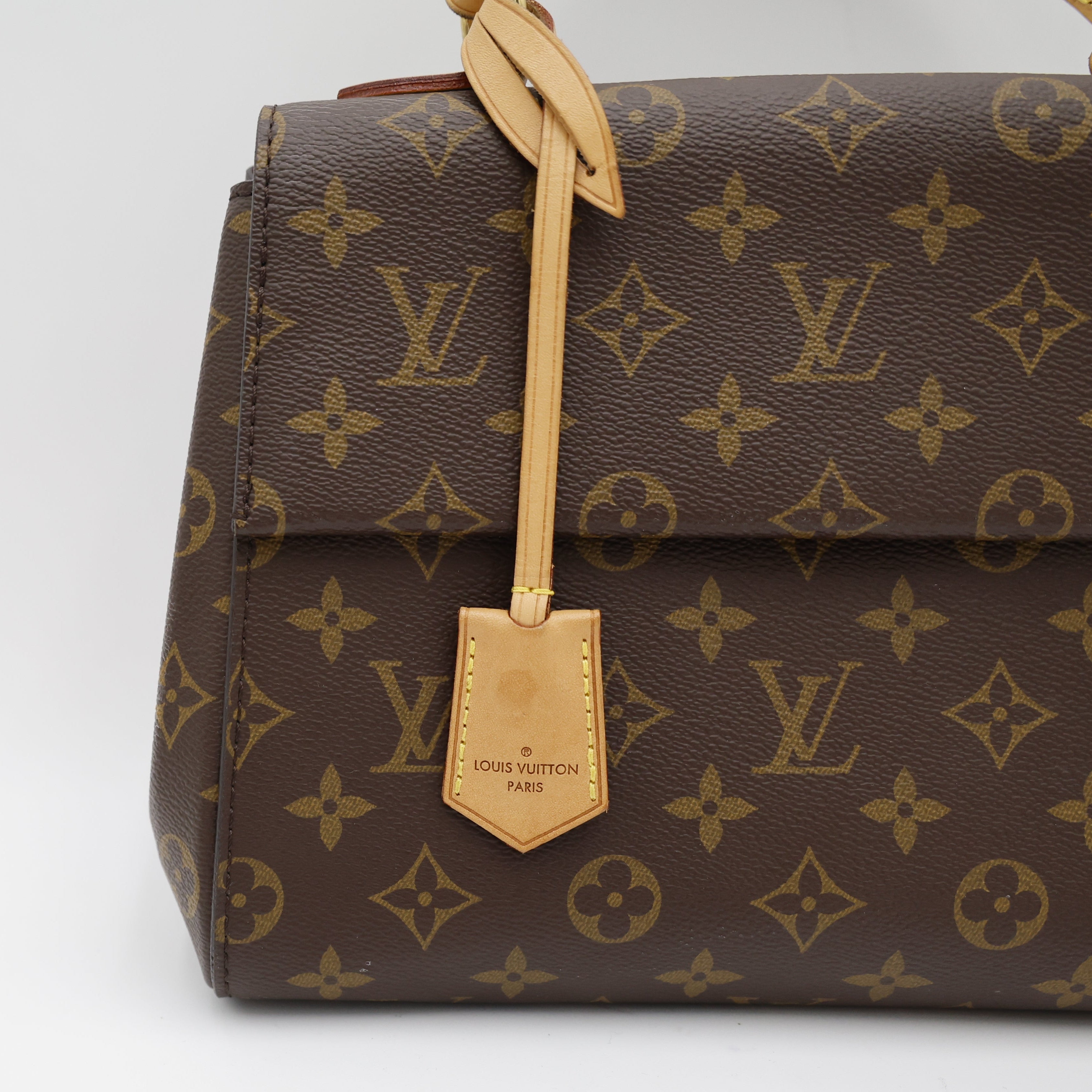 Louis Vuitton Cluny BB