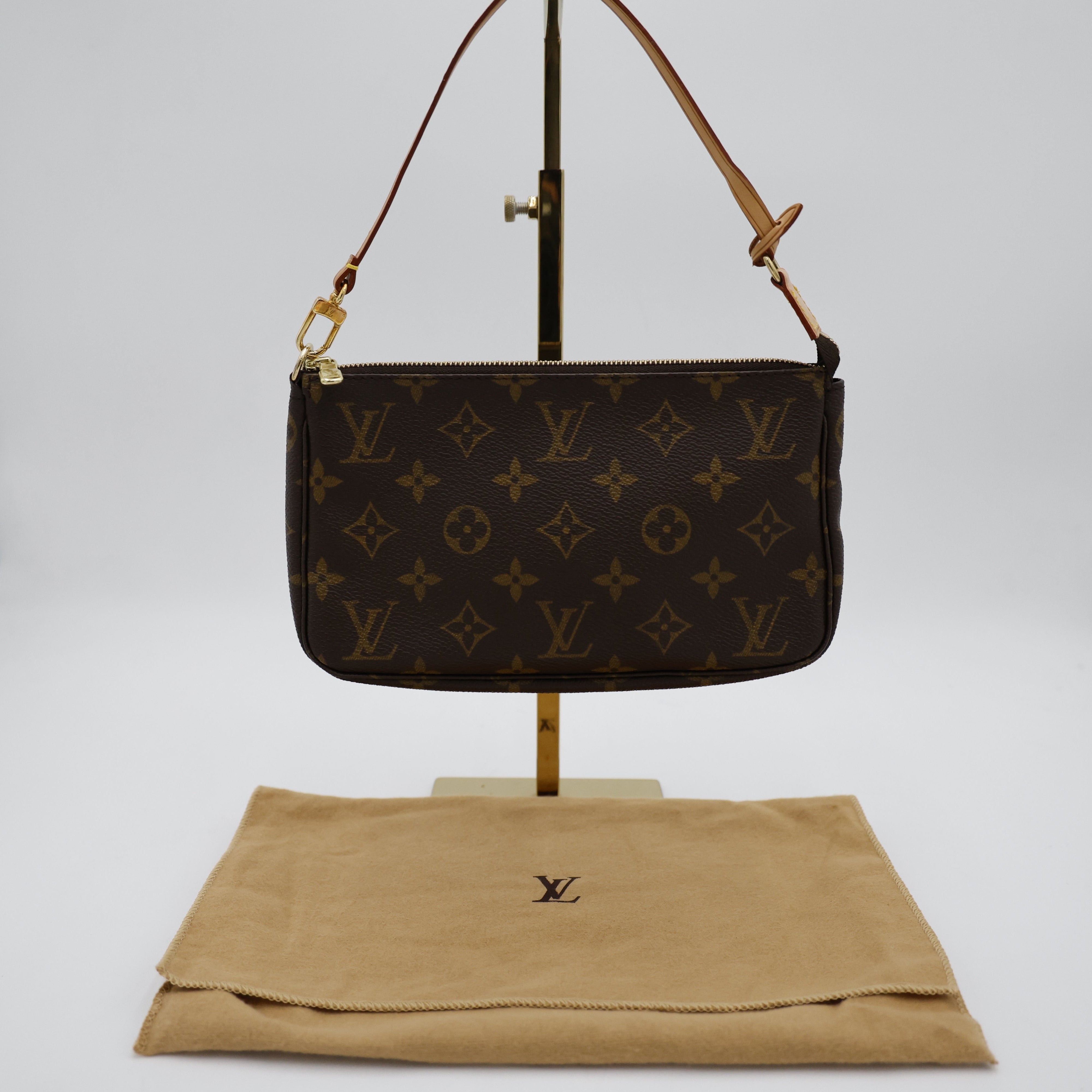 Louis Vuitton Pochette