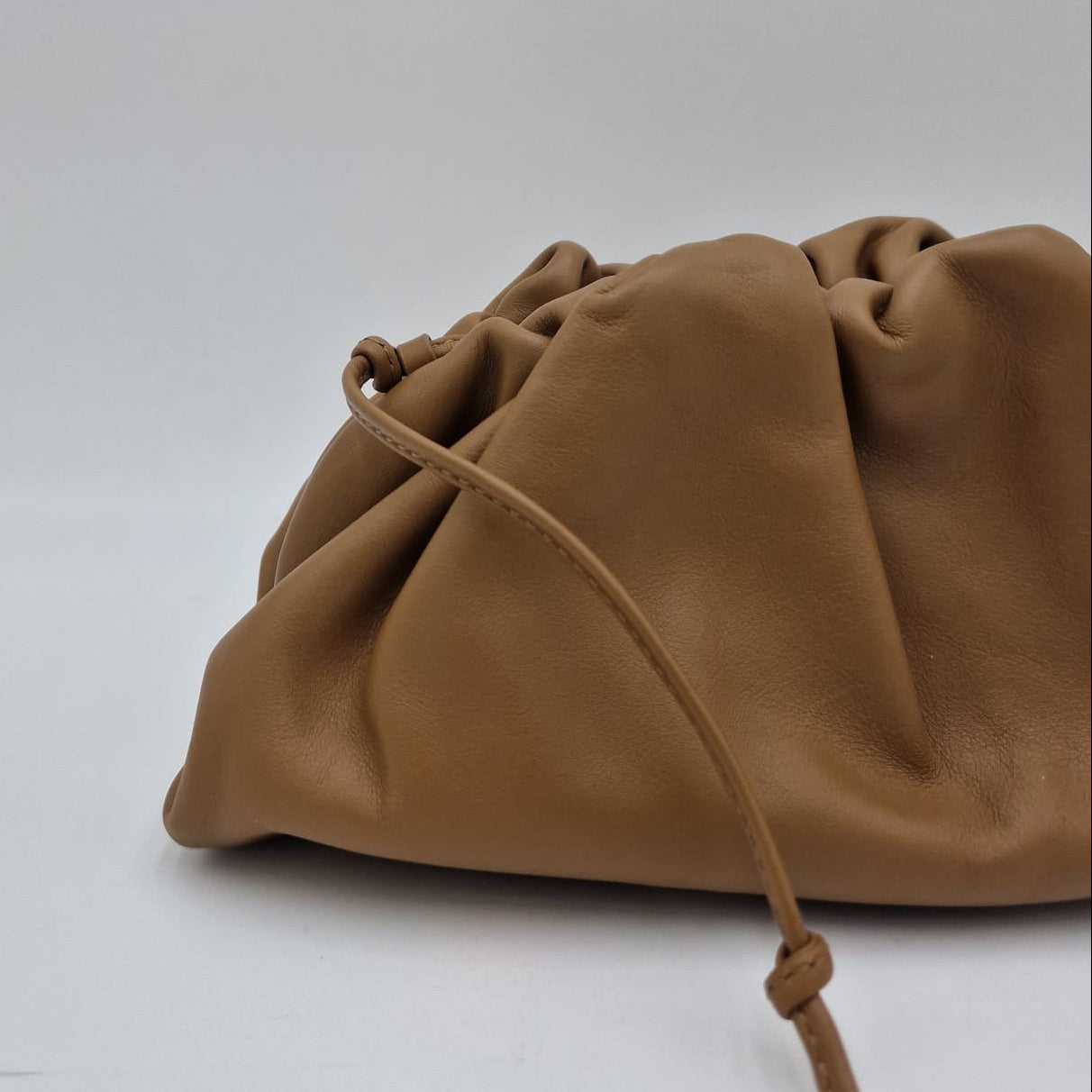 Louis Vuitton Pont 9 Cream