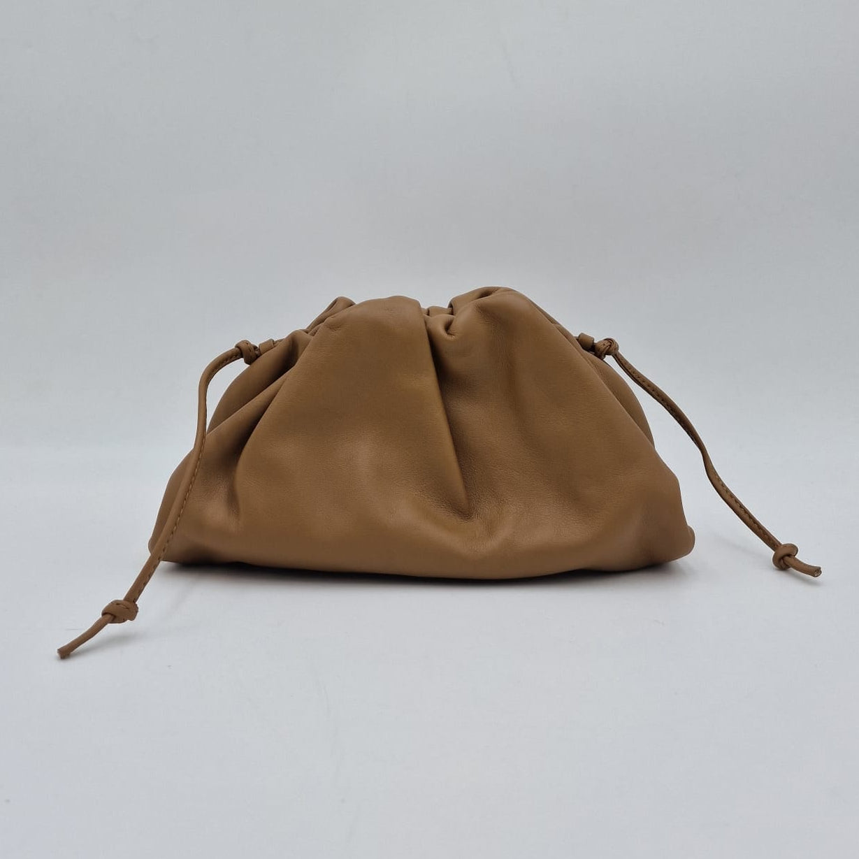 Louis Vuitton Pont 9 Cream