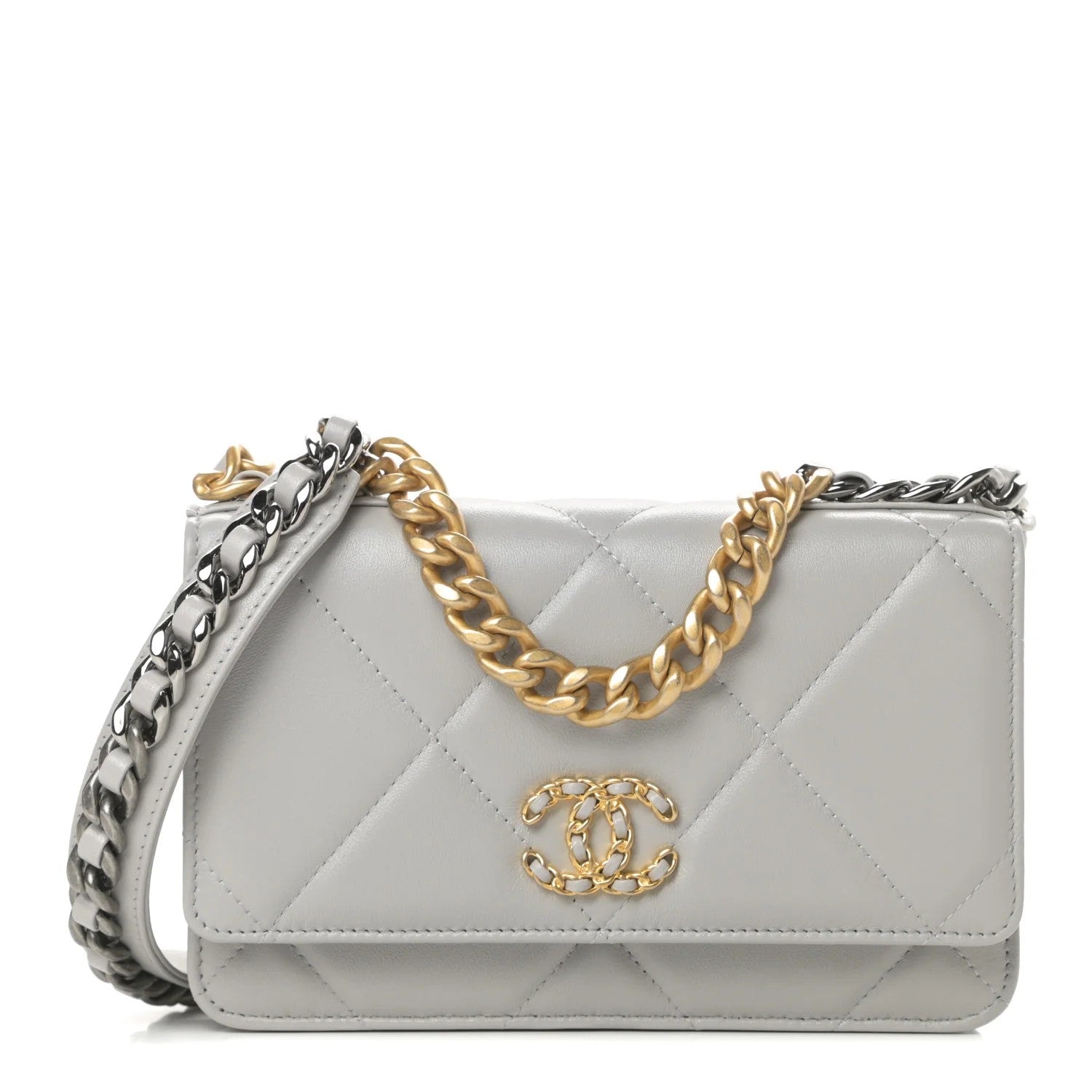 Chanel 19 WOC