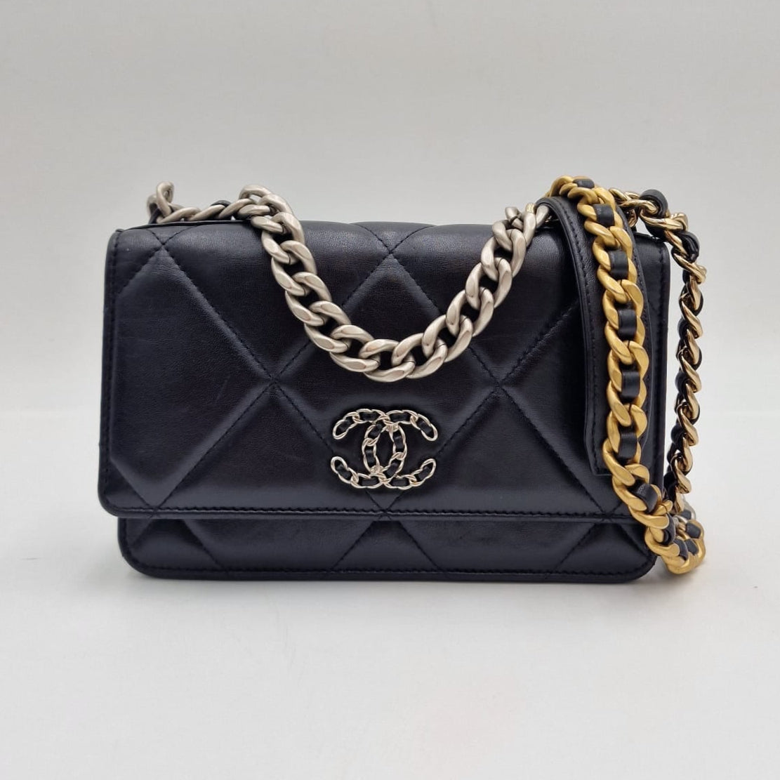 Chanel 19 Flap WOC