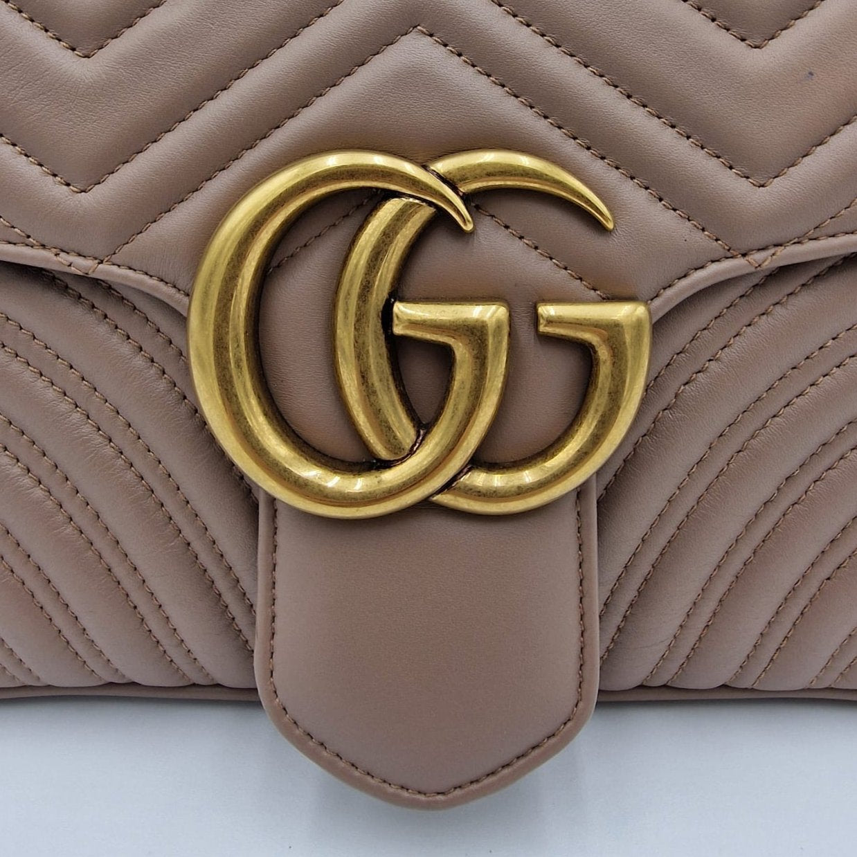 Gucci Marmont Medium Shoulder Bag