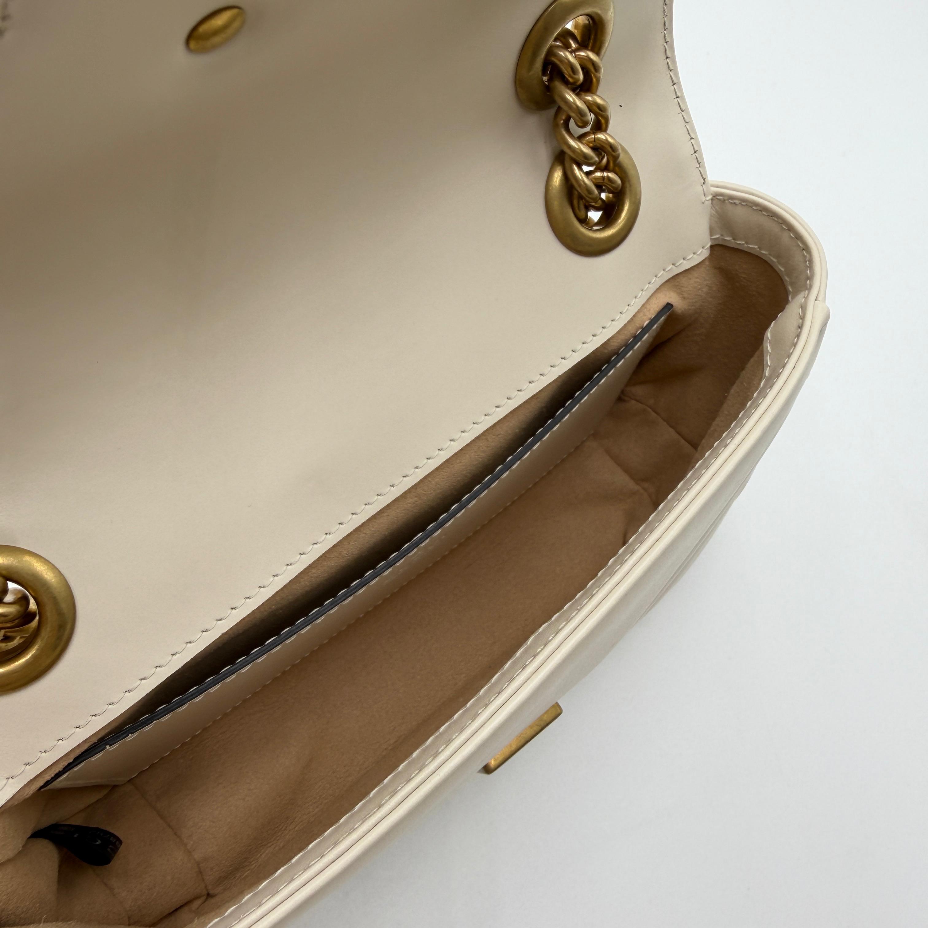 Gucci Marmont Cuero Rosa