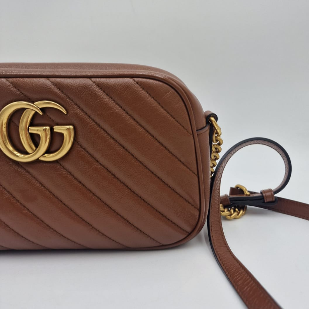 Mini bolso Gucci Marmont Matelassé Negro