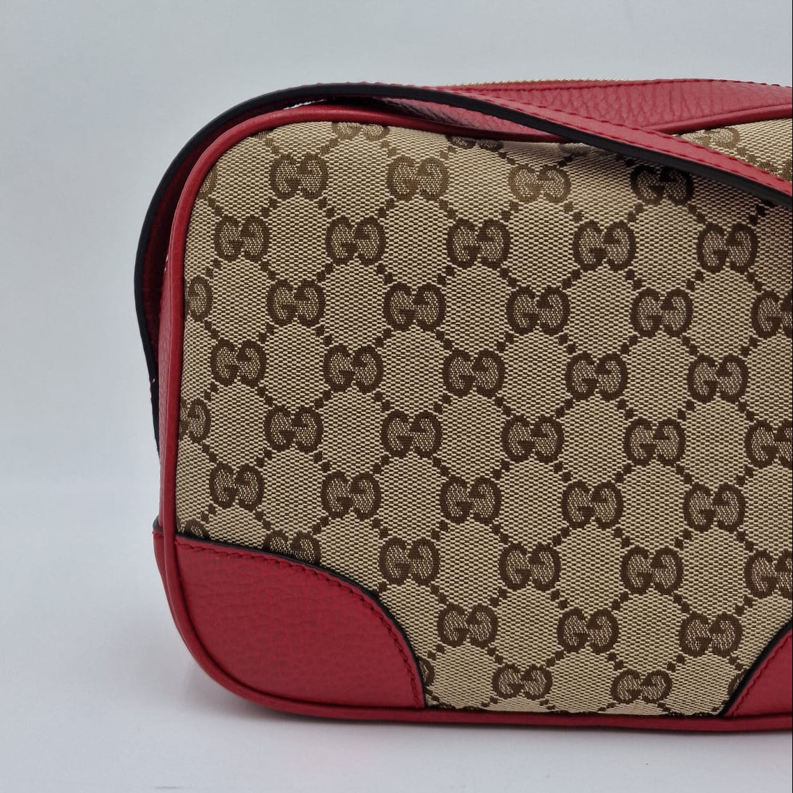 Gucci Bree Supreme Camera Bag