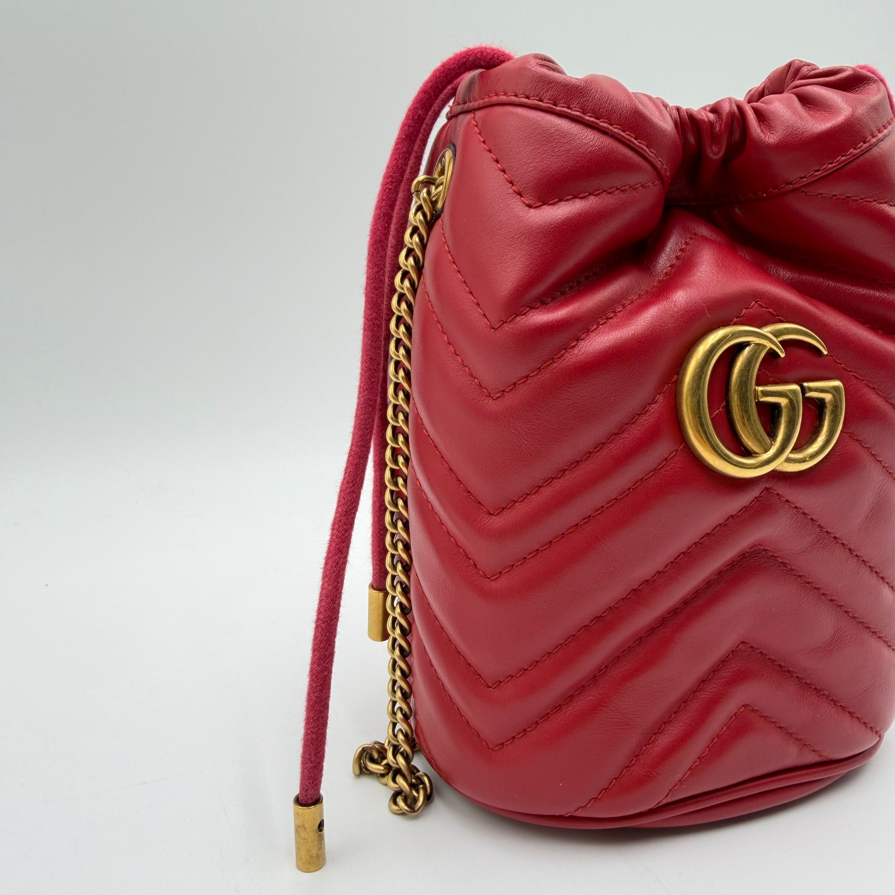Gucci GG Marmont Mini Bucket