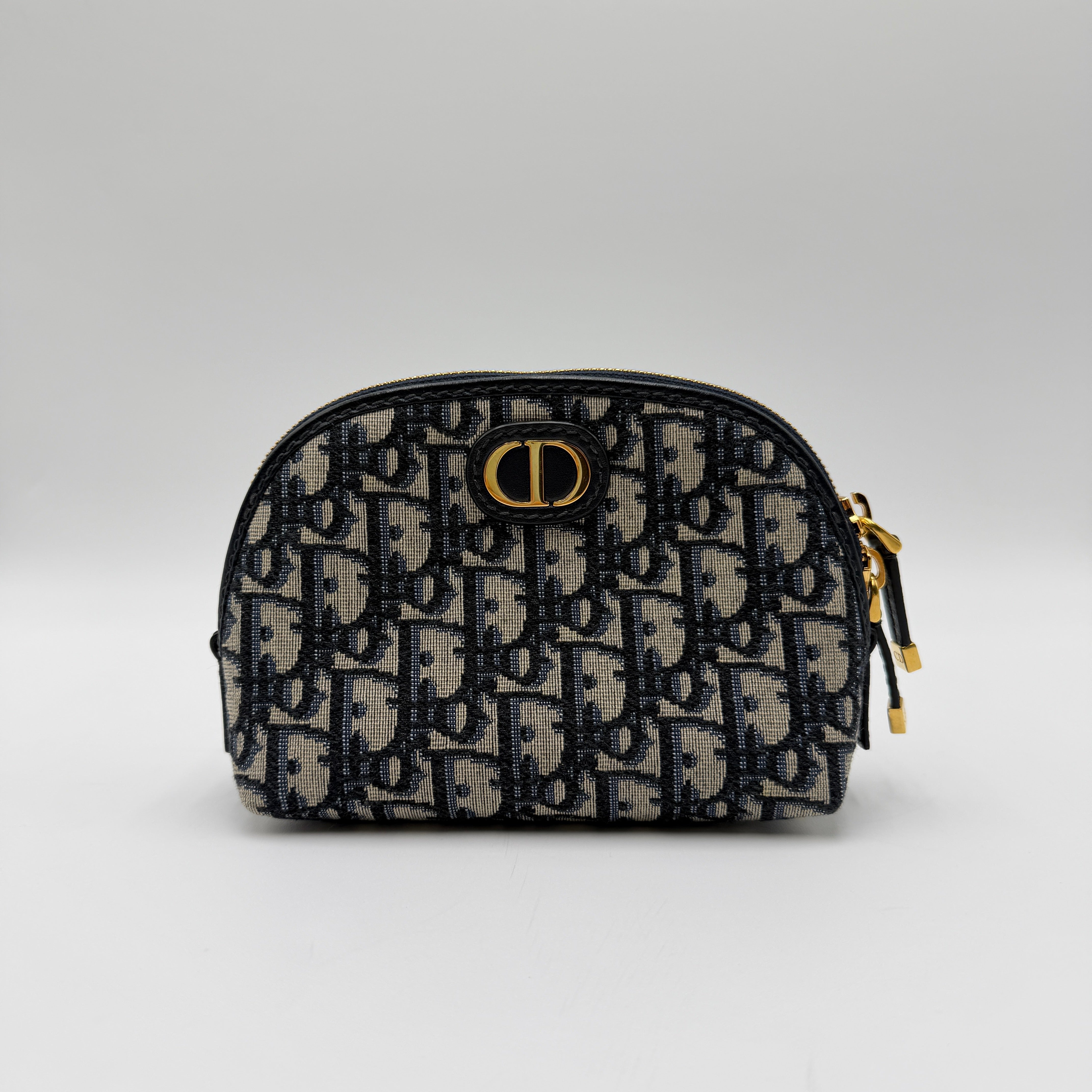 Dior 30 Montaigne Afrodite Pouch