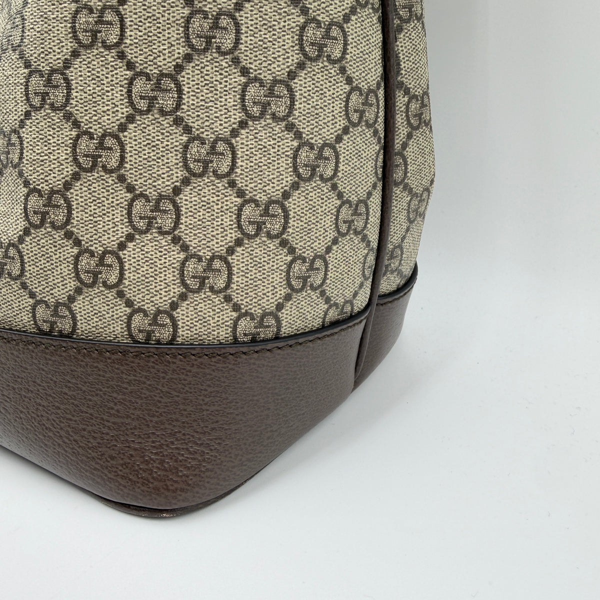 Gucci Ophidia Medium Shoulder Bag