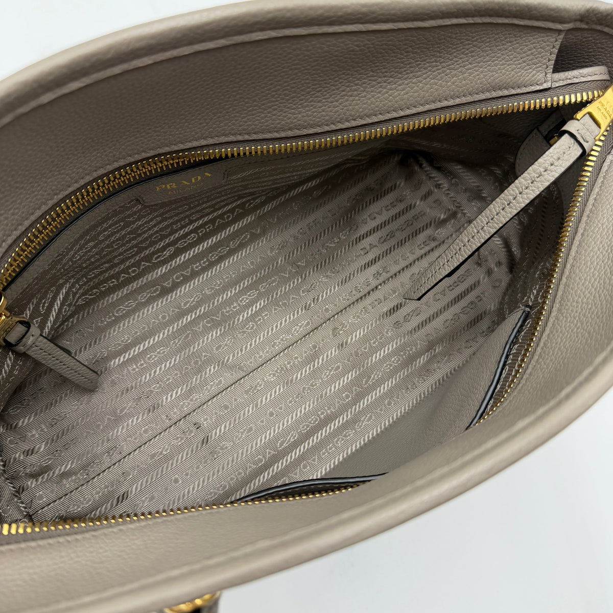 Prada Vitello Phoenix