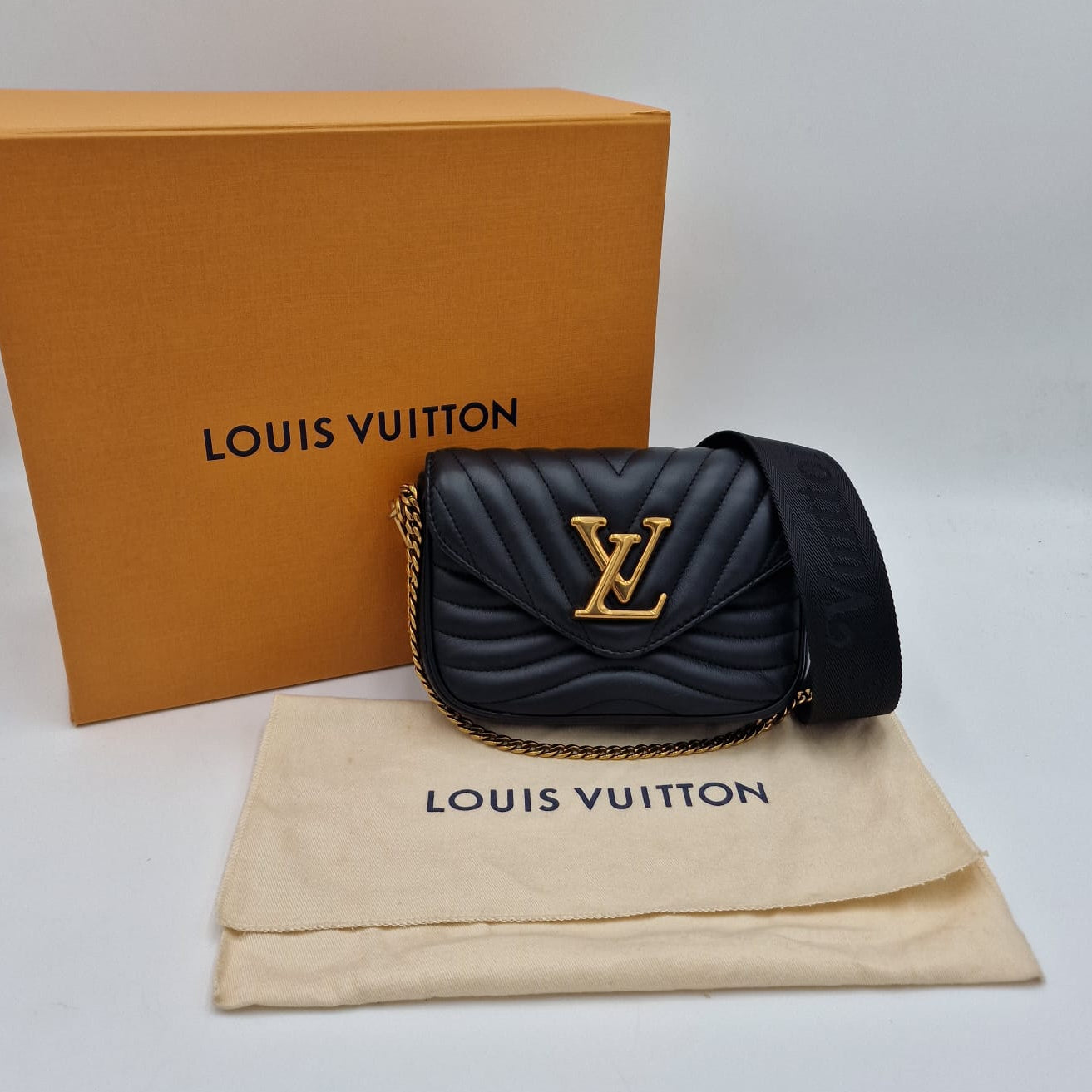 Louis Vuitton New Wave Chain Bag