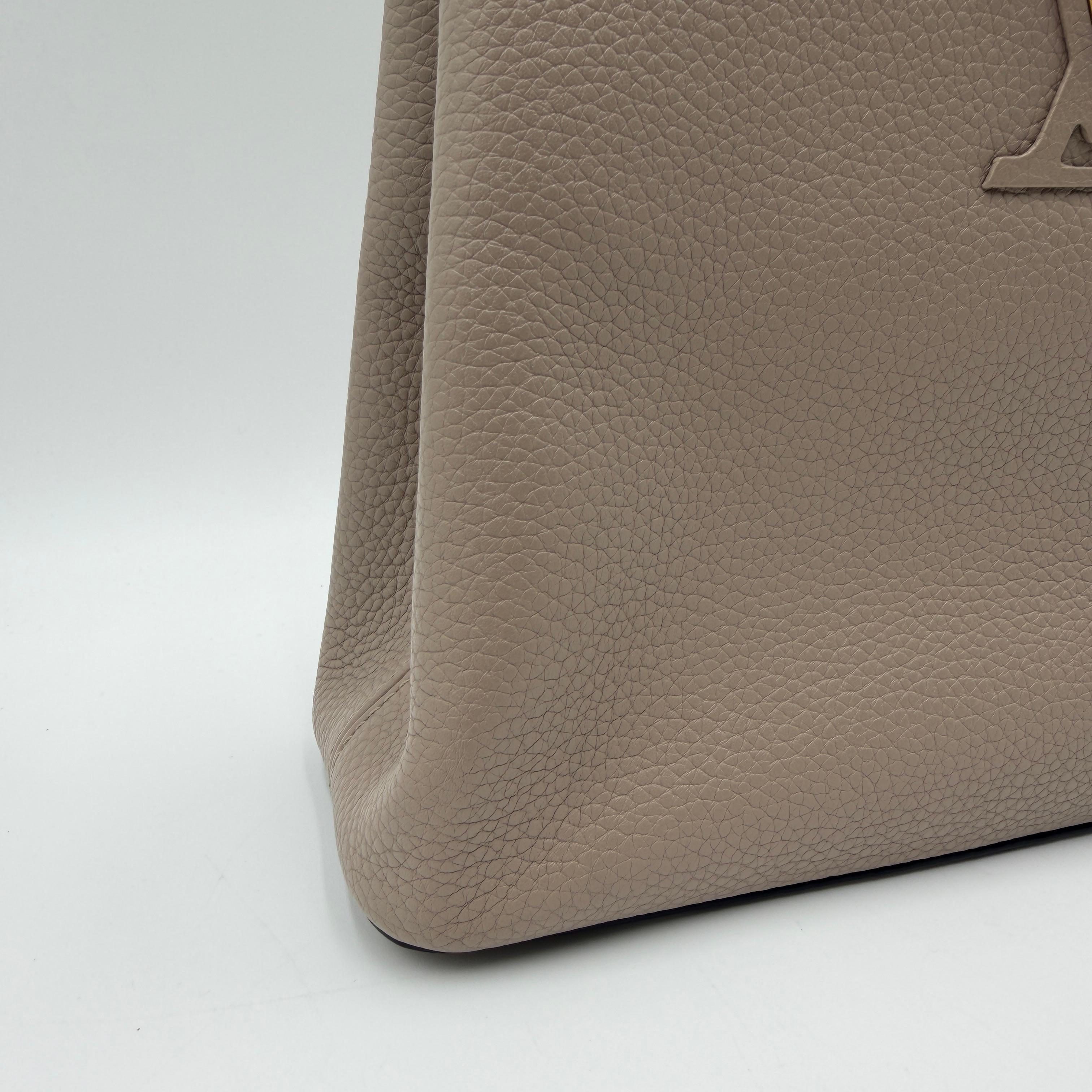 Louis Vuitton Capucines BB