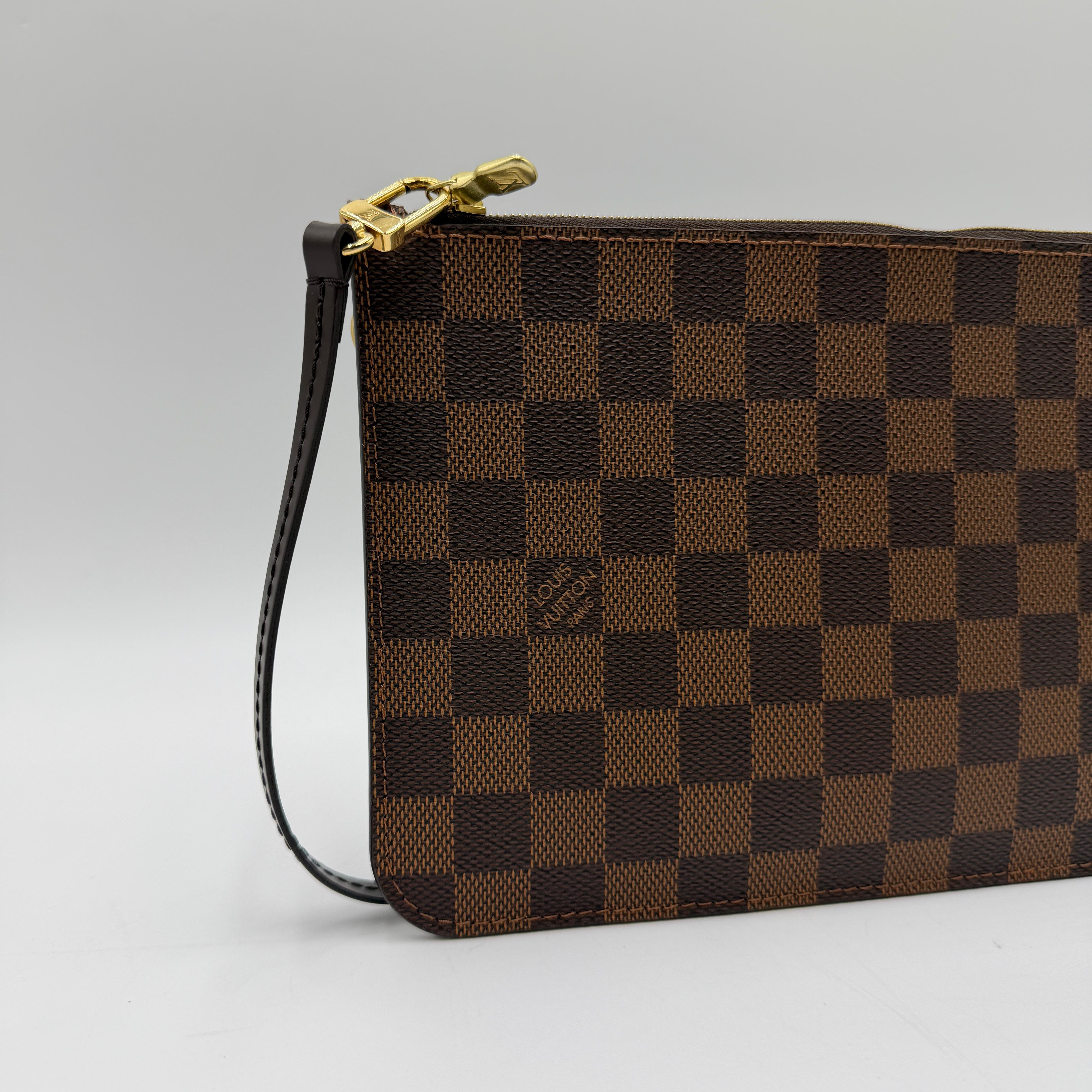 Louis Vuitton Neverfull Pochette