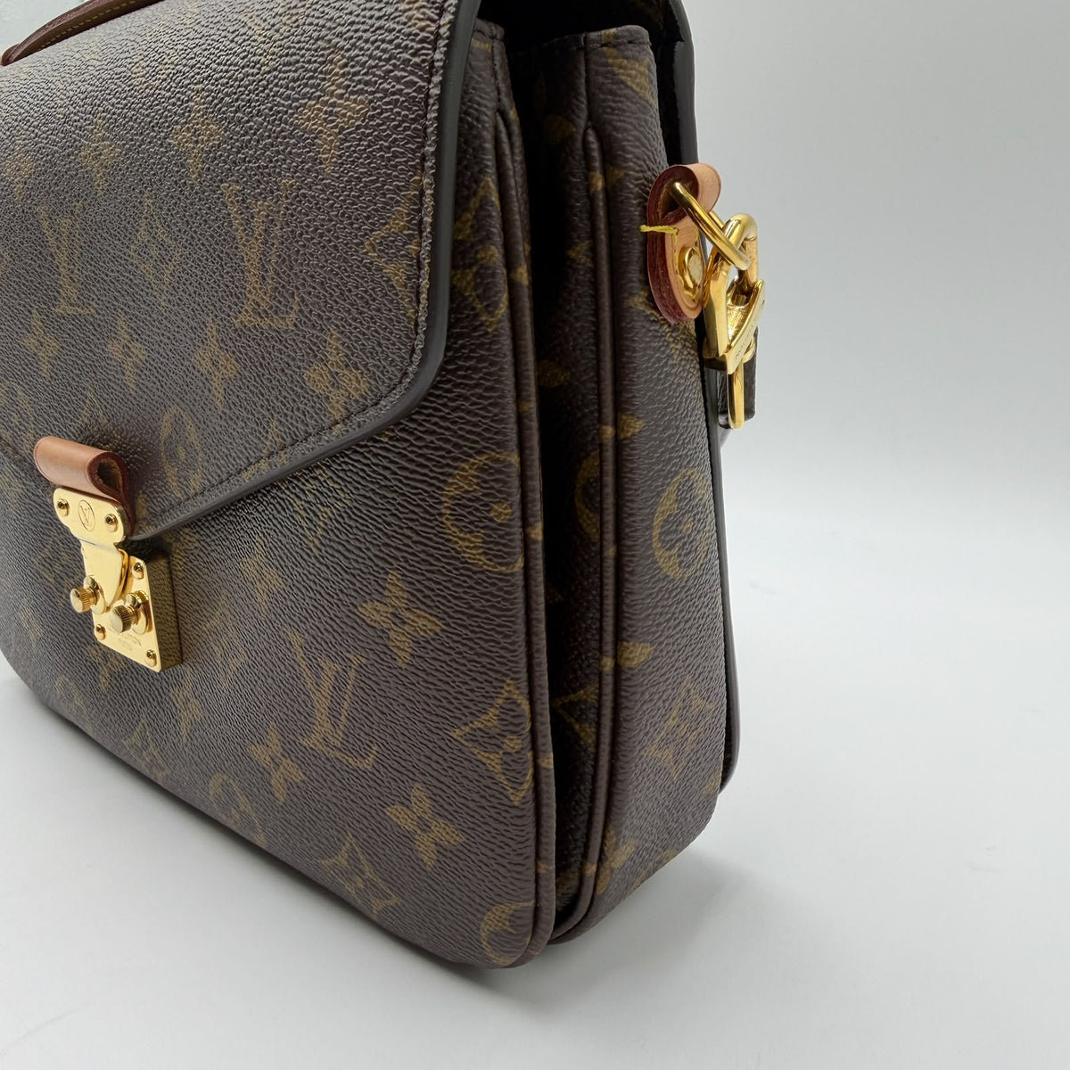 Louis Vuitton Pochette Métis