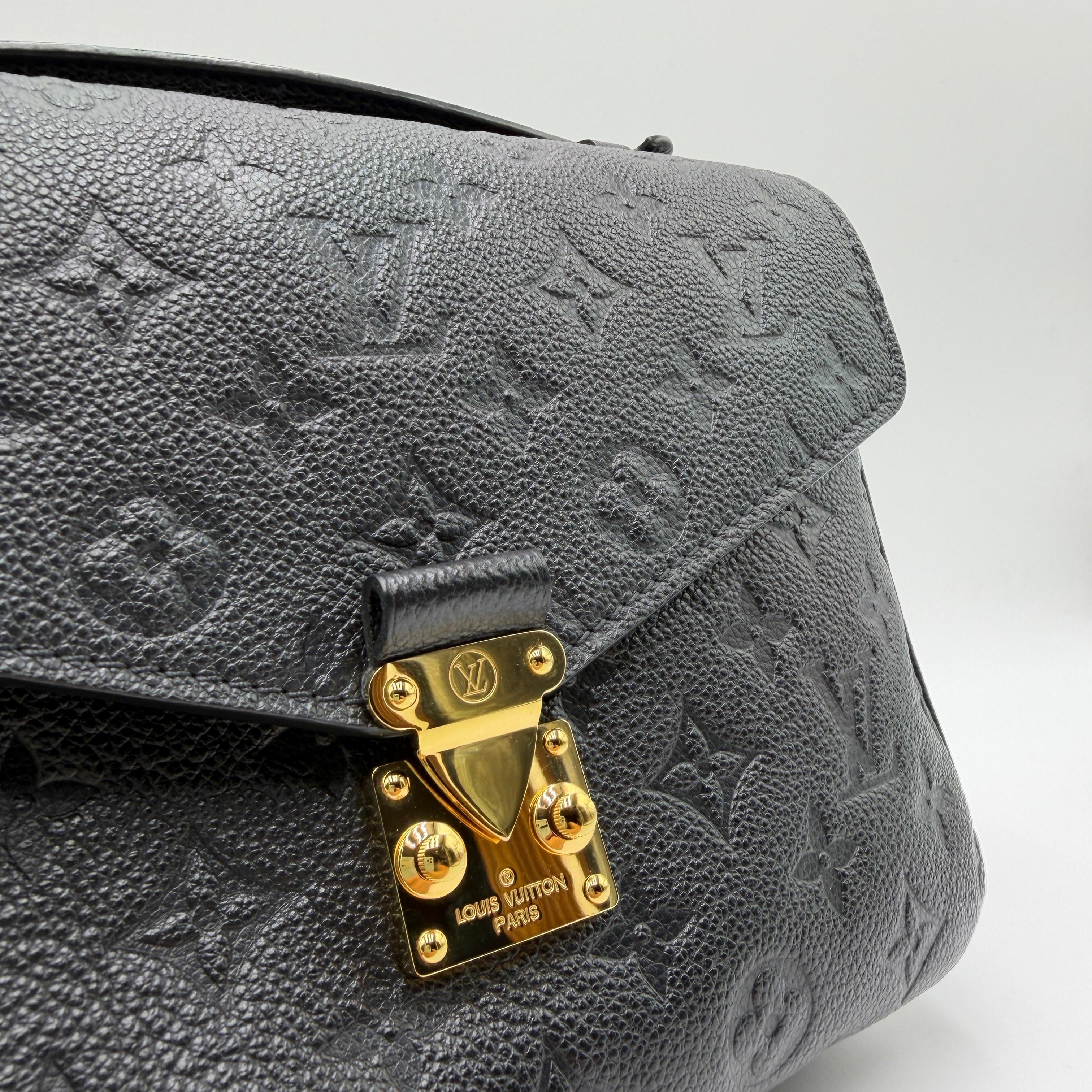 Louis Vuitton Pochette Metis Monogram Preto