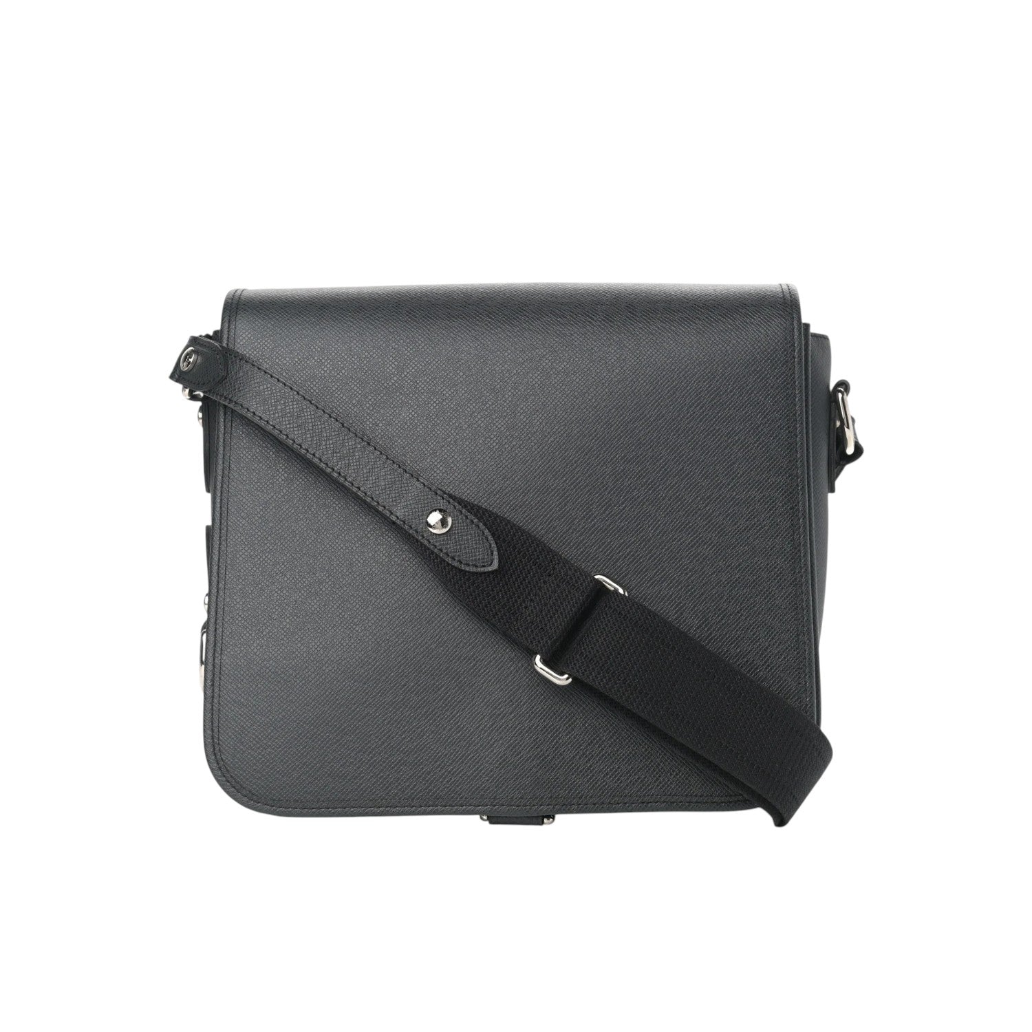 Louis Vuitton Taiga Andrei