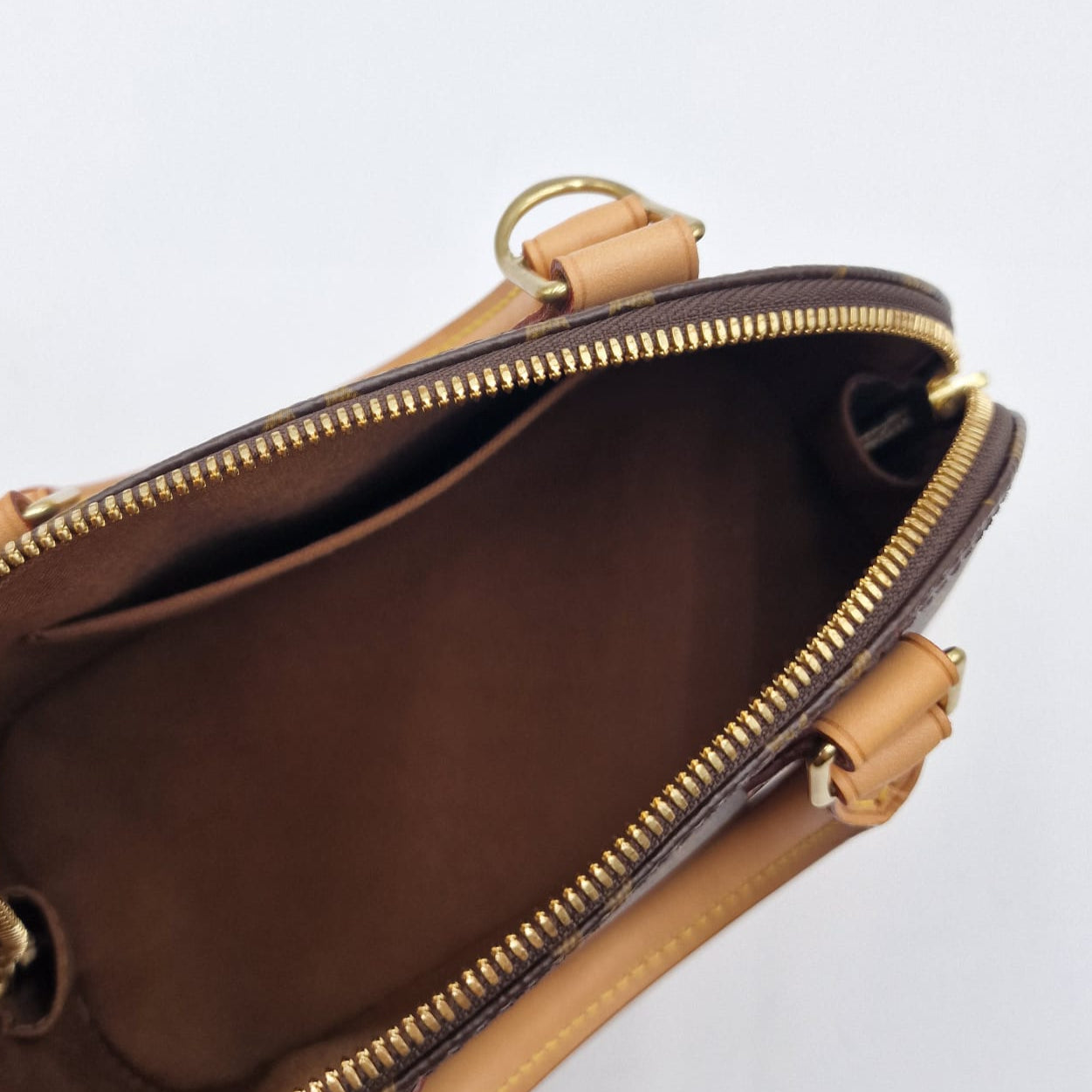 Louis Vuitton Alma BB Monogram