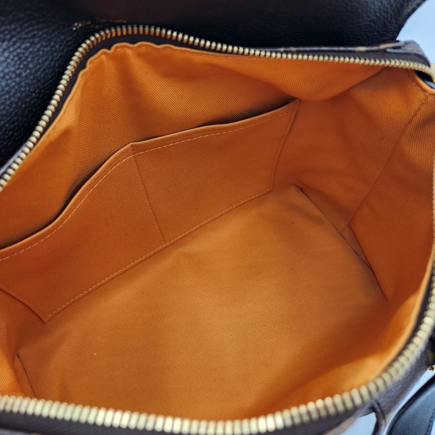 Louis Vuitton Manhattan Monogram