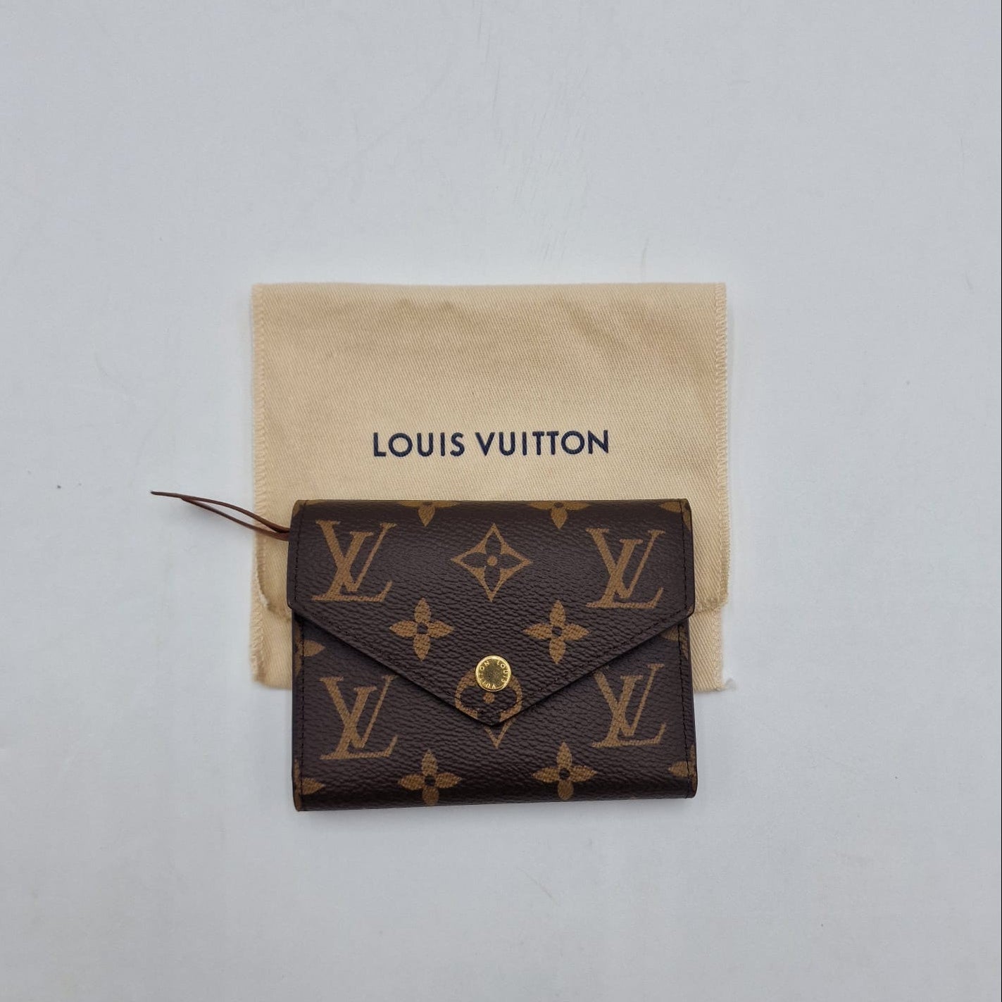 Louis Vuitton Victorine