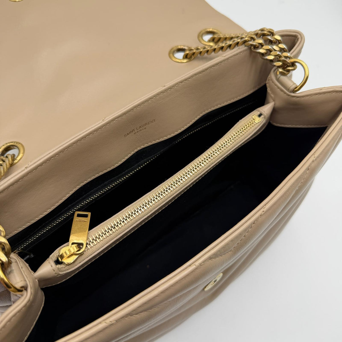 Saint Laurent Loulou Medium