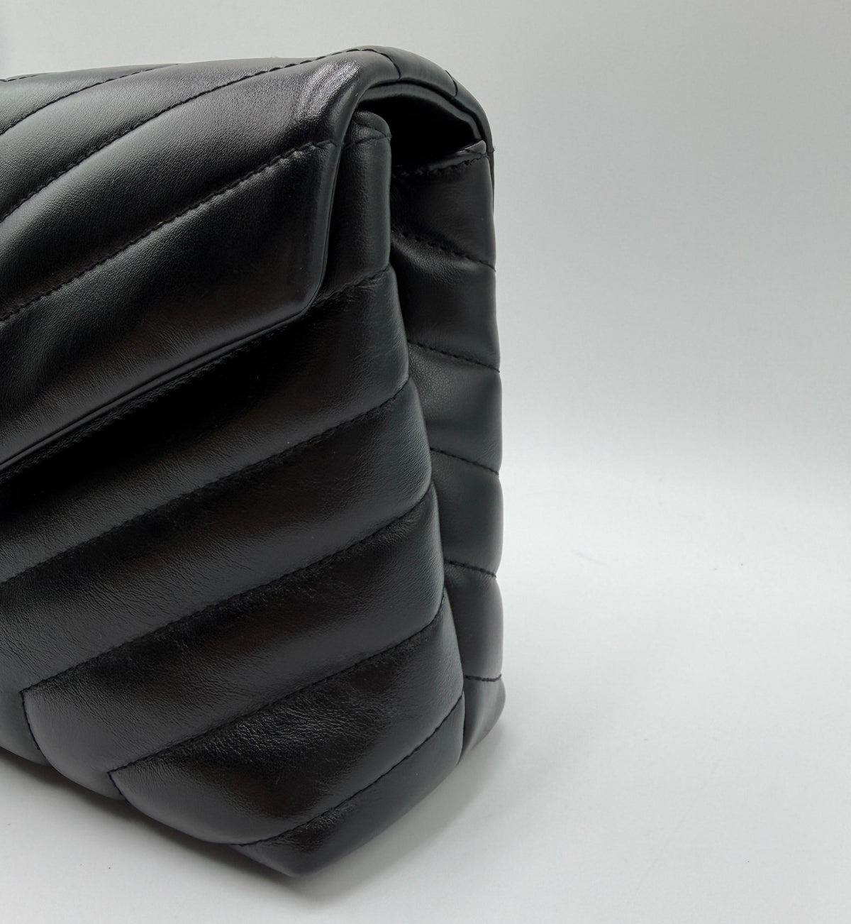 Saint Laurent Loulou Small
