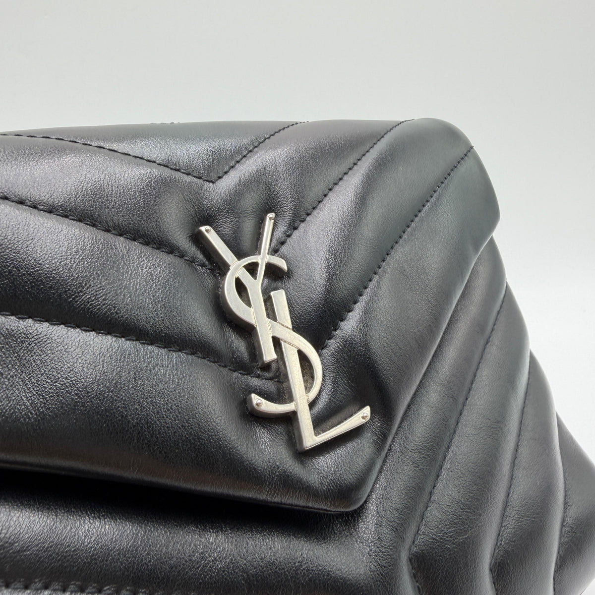 Saint Laurent Loulou Small