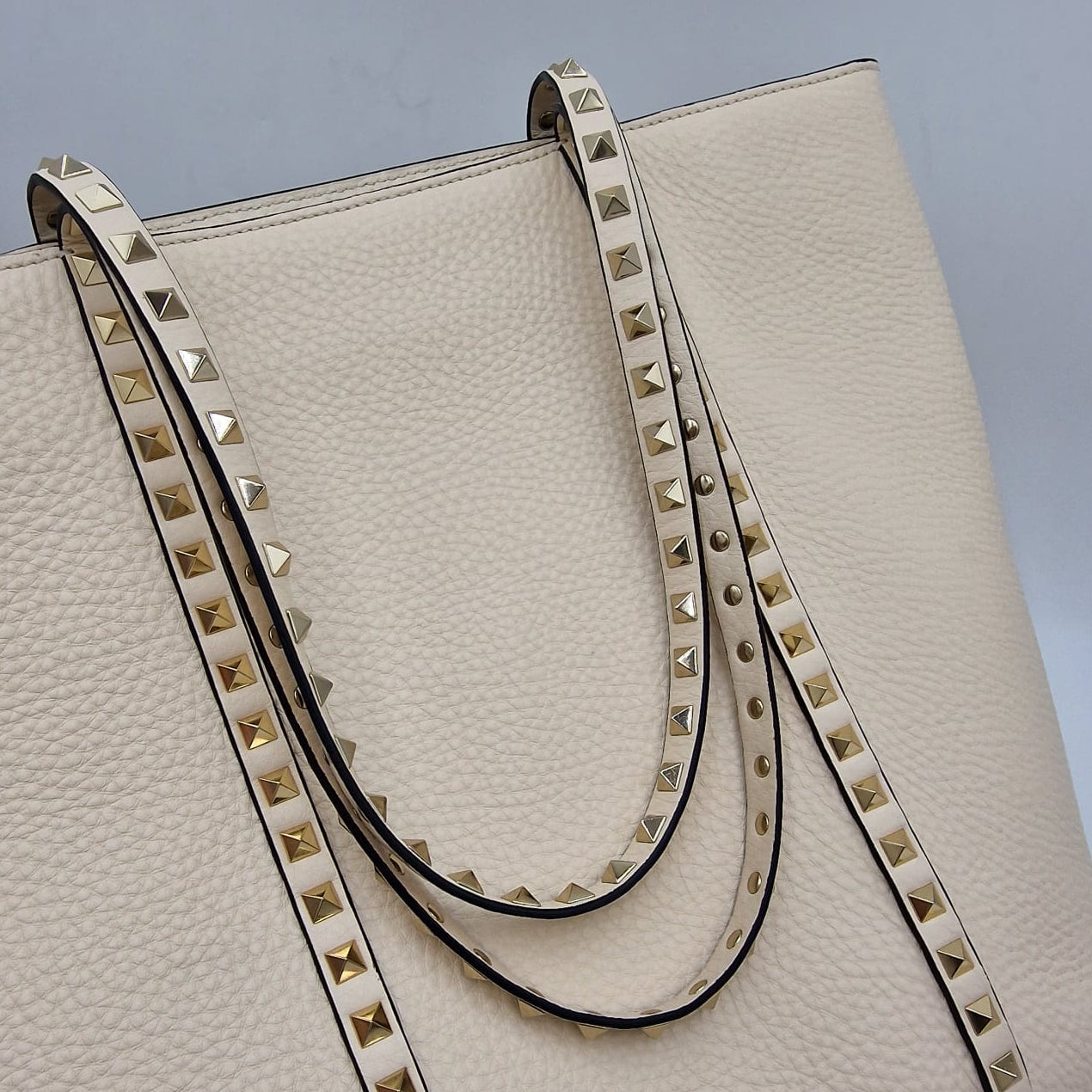 Valentino Garavani Rockstud Tote