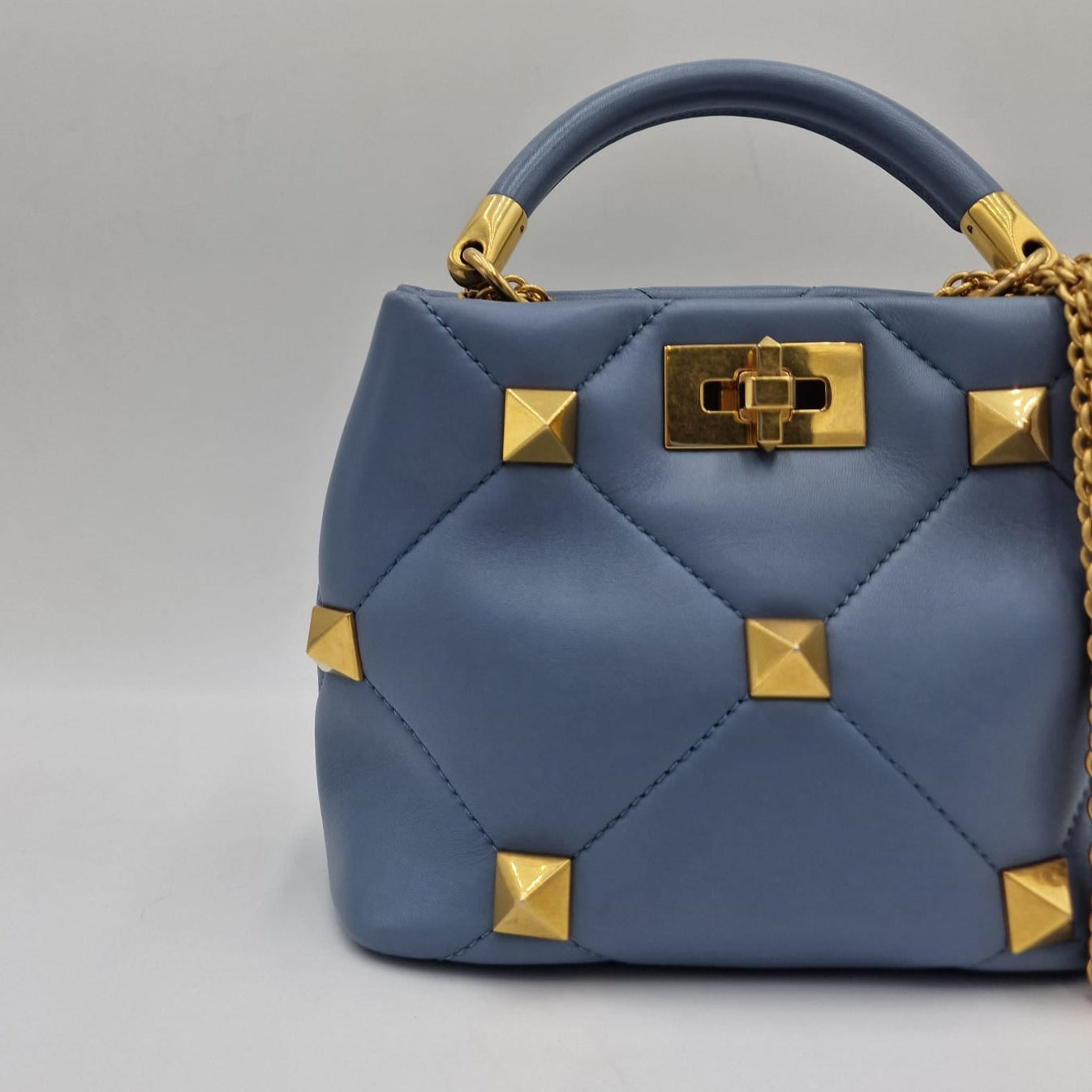 Valentino Garavani Roman Stud