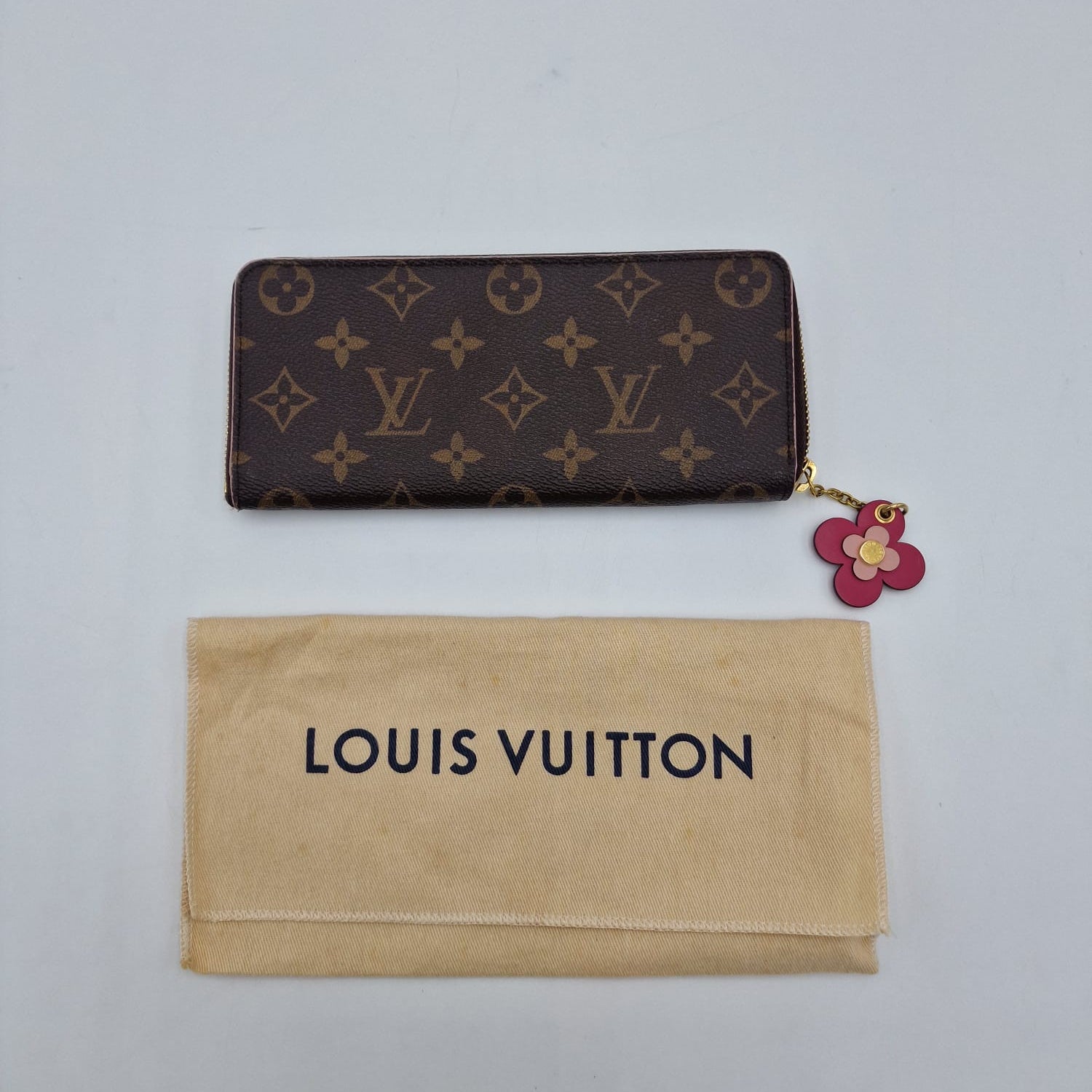 Louis Vuitton Clemence.