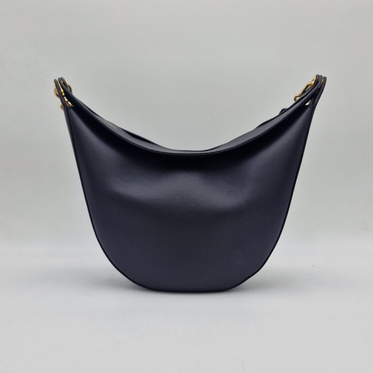 Loewe Luna Anagram