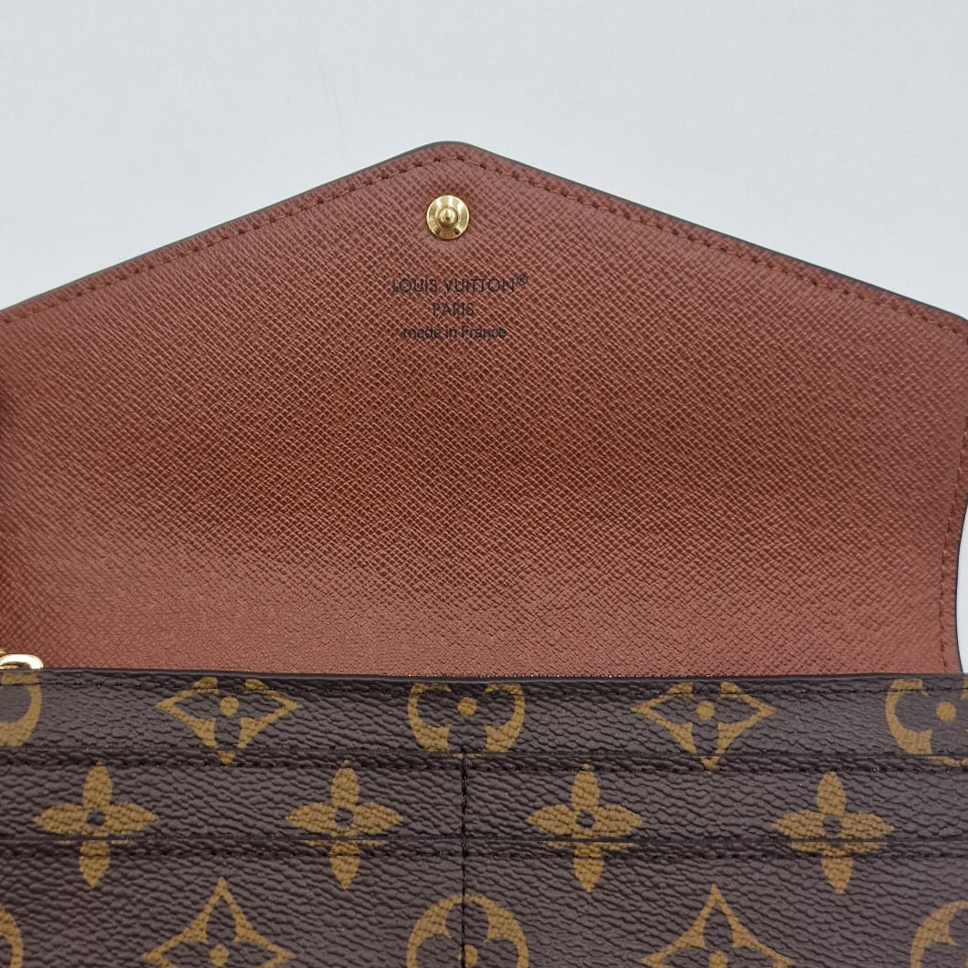 Louis Vuitton Sarah Wallet