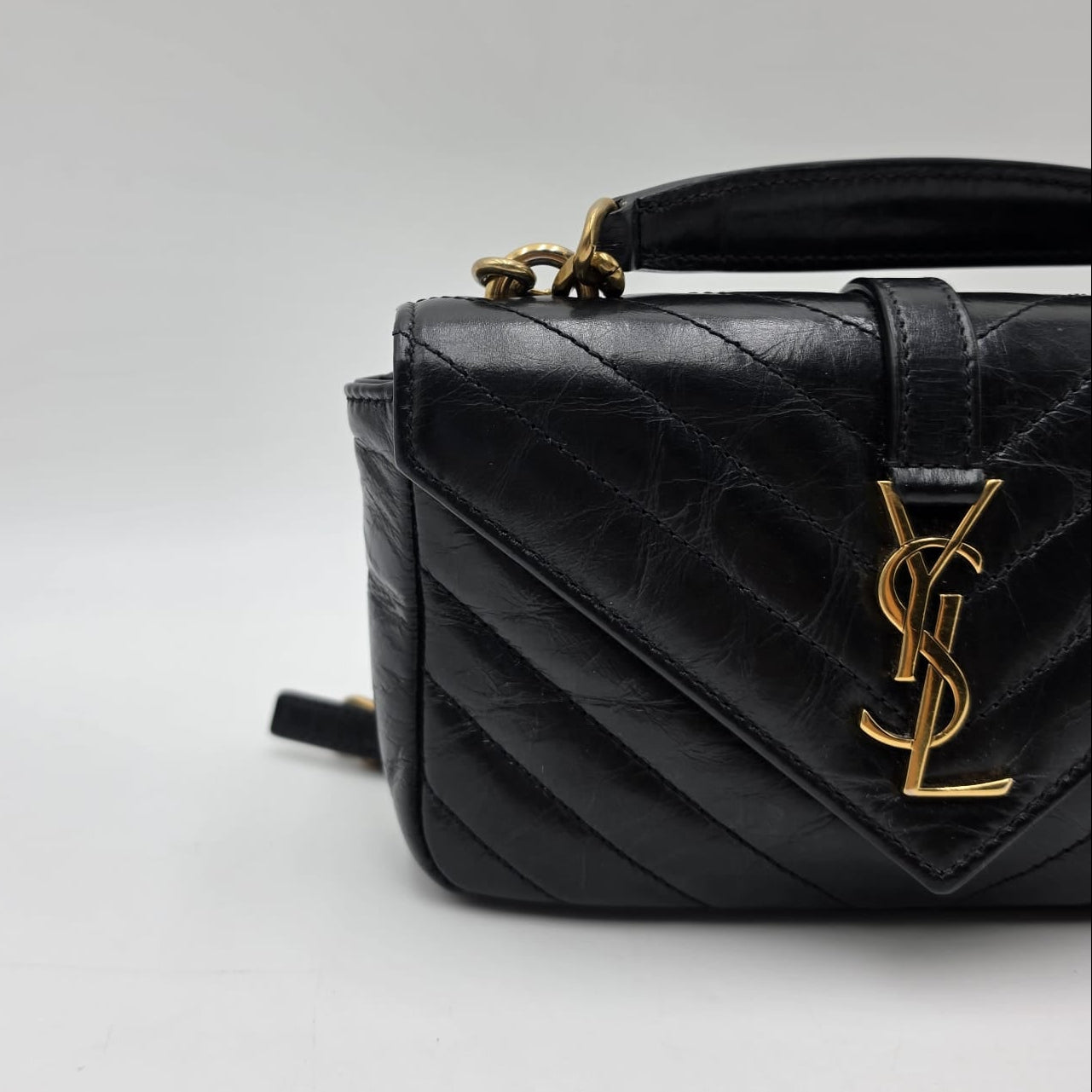 Miu Miu Clutch Con Cristales Matelassé
