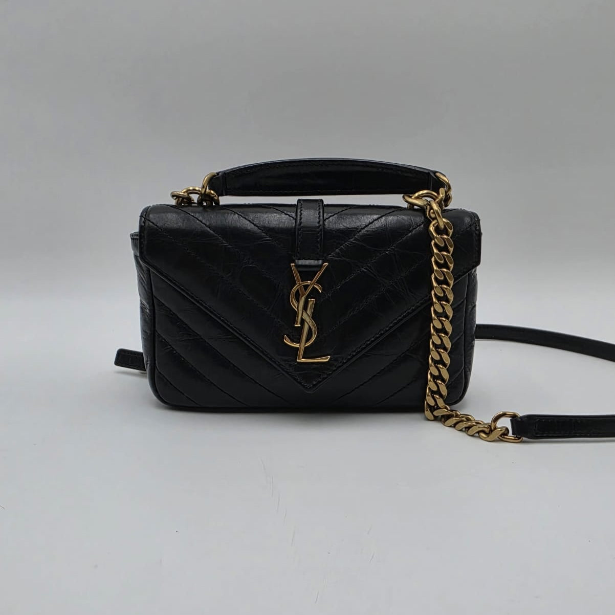 Miu Miu Clutch Con Cristales Matelassé