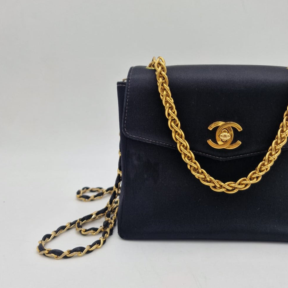 Chanel Vintage CC Chain Flap