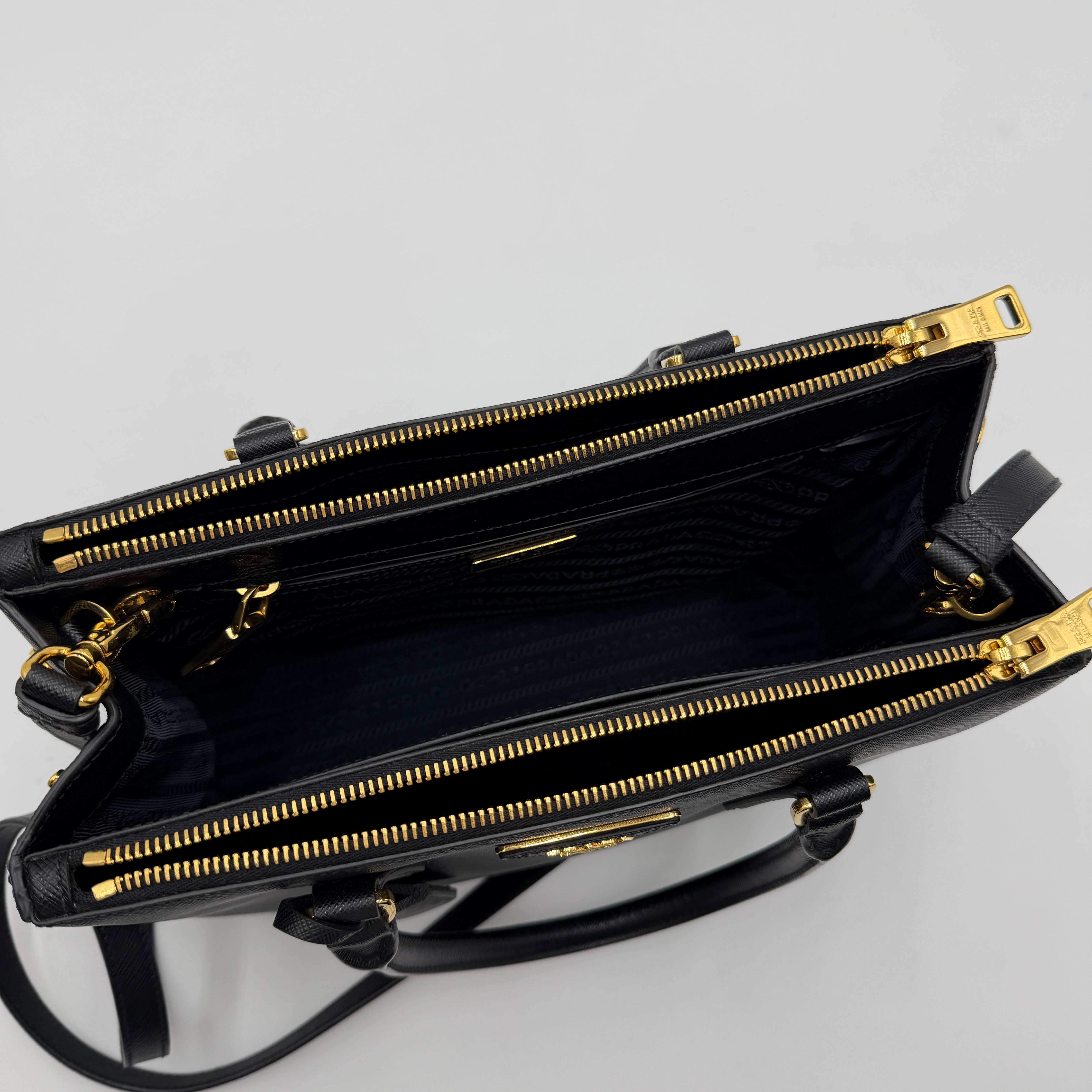 Prada Galleria Medium