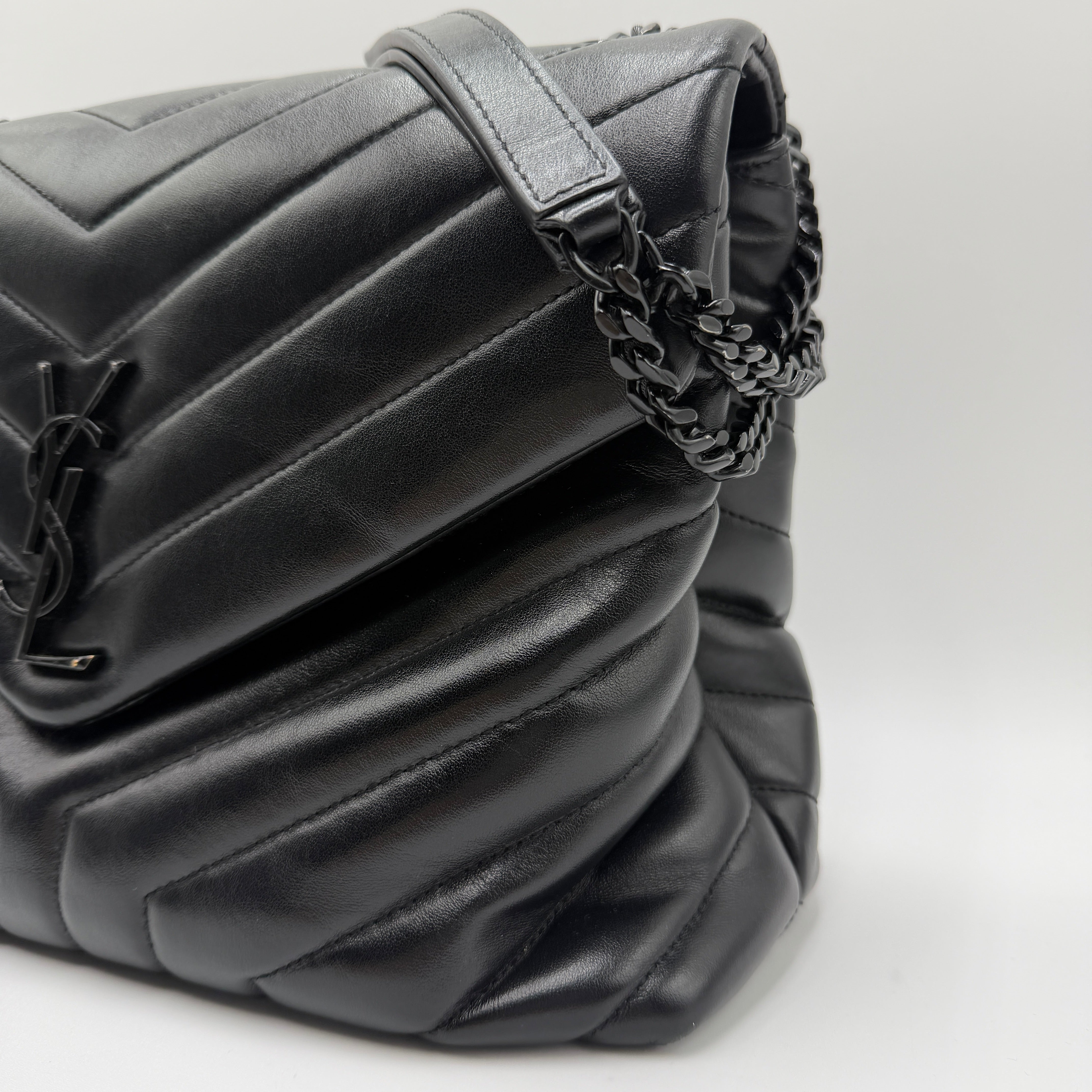 Saint Laurent Loulou Mediano Herrajes negros
