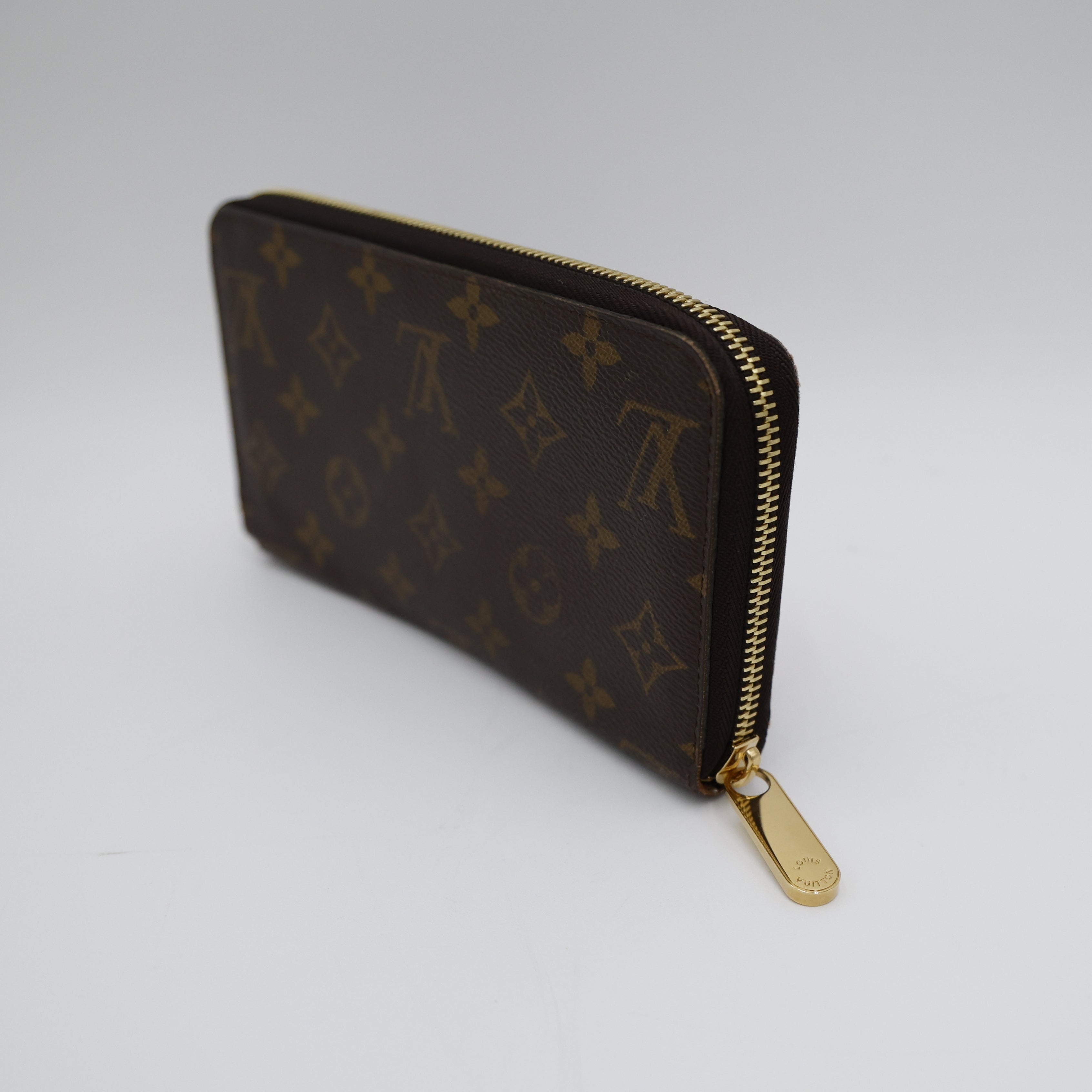 Louis Vuitton Zippy