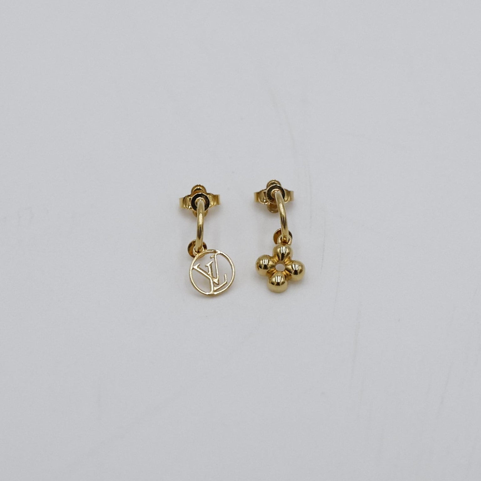 Louis Vuitton Flower Earrings