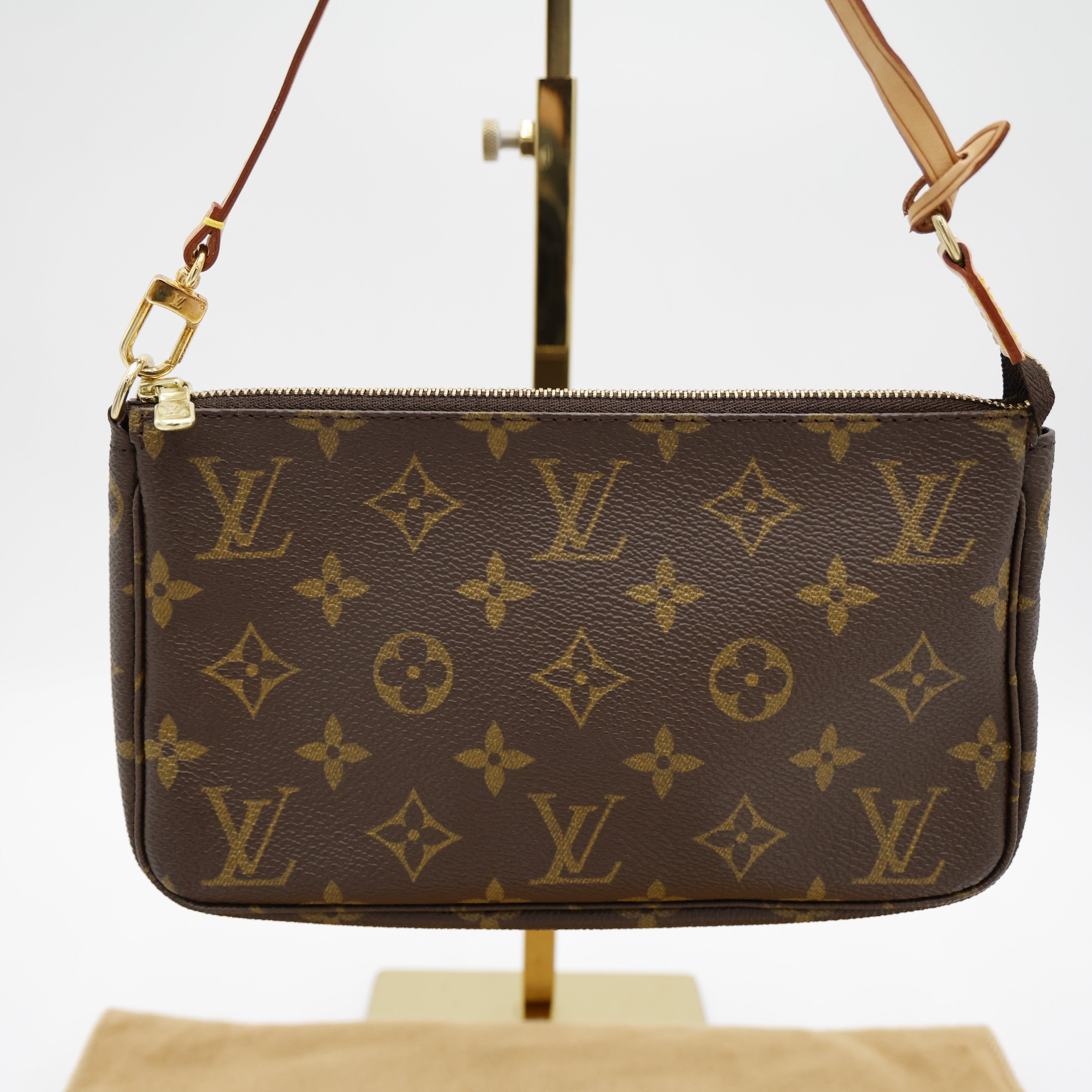 Louis Vuitton Pochette