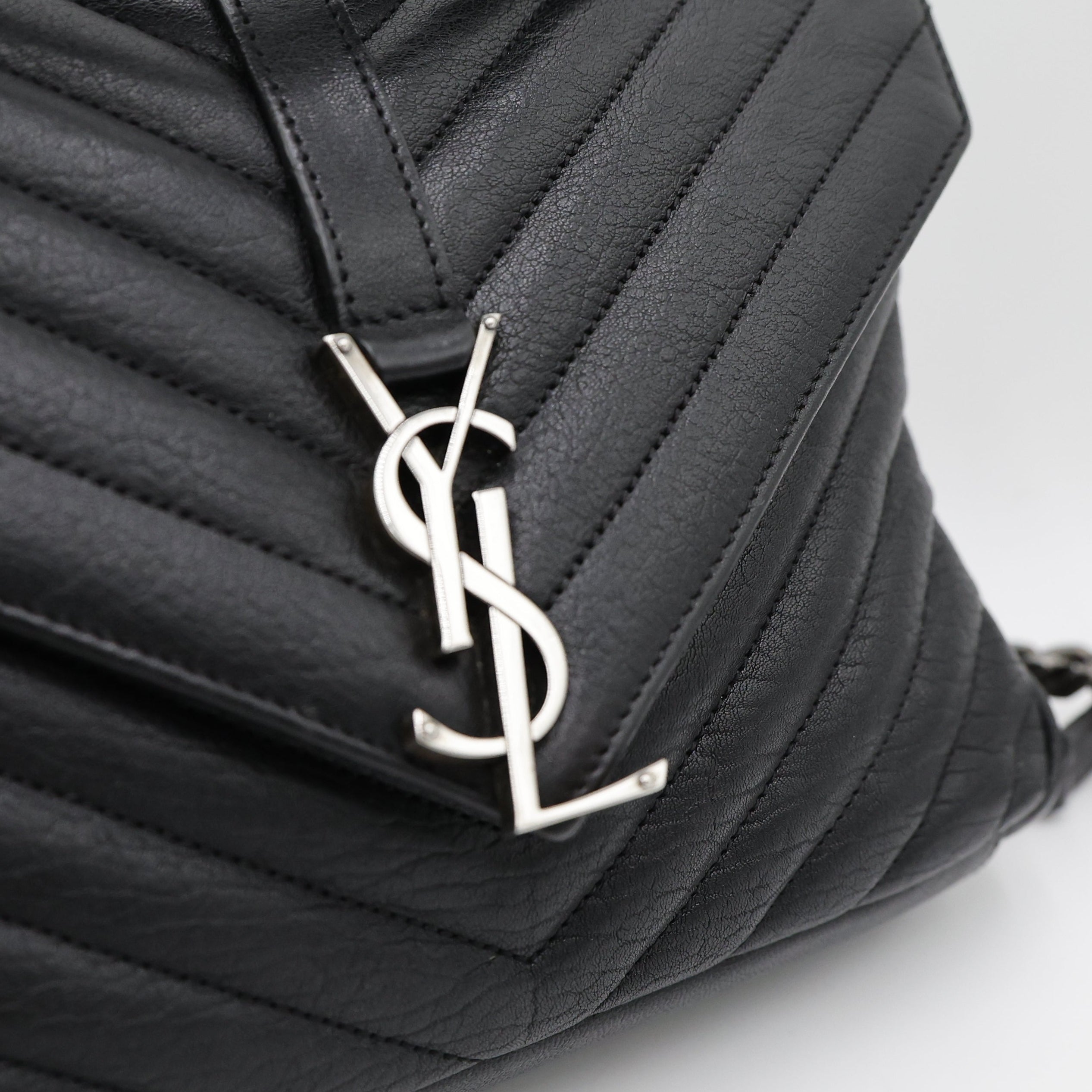 Saint Laurent College Medium