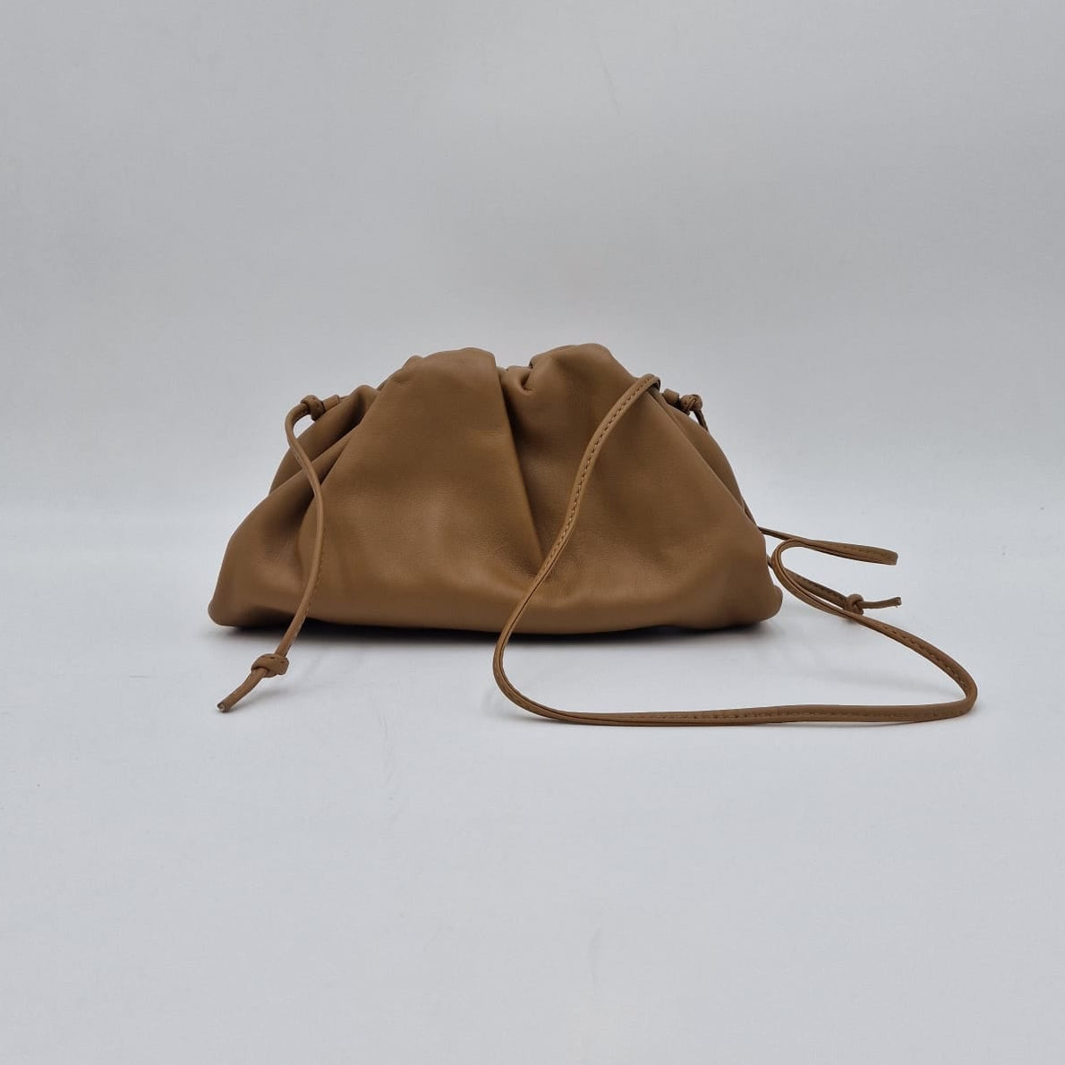 Louis Vuitton Pont 9 Cream