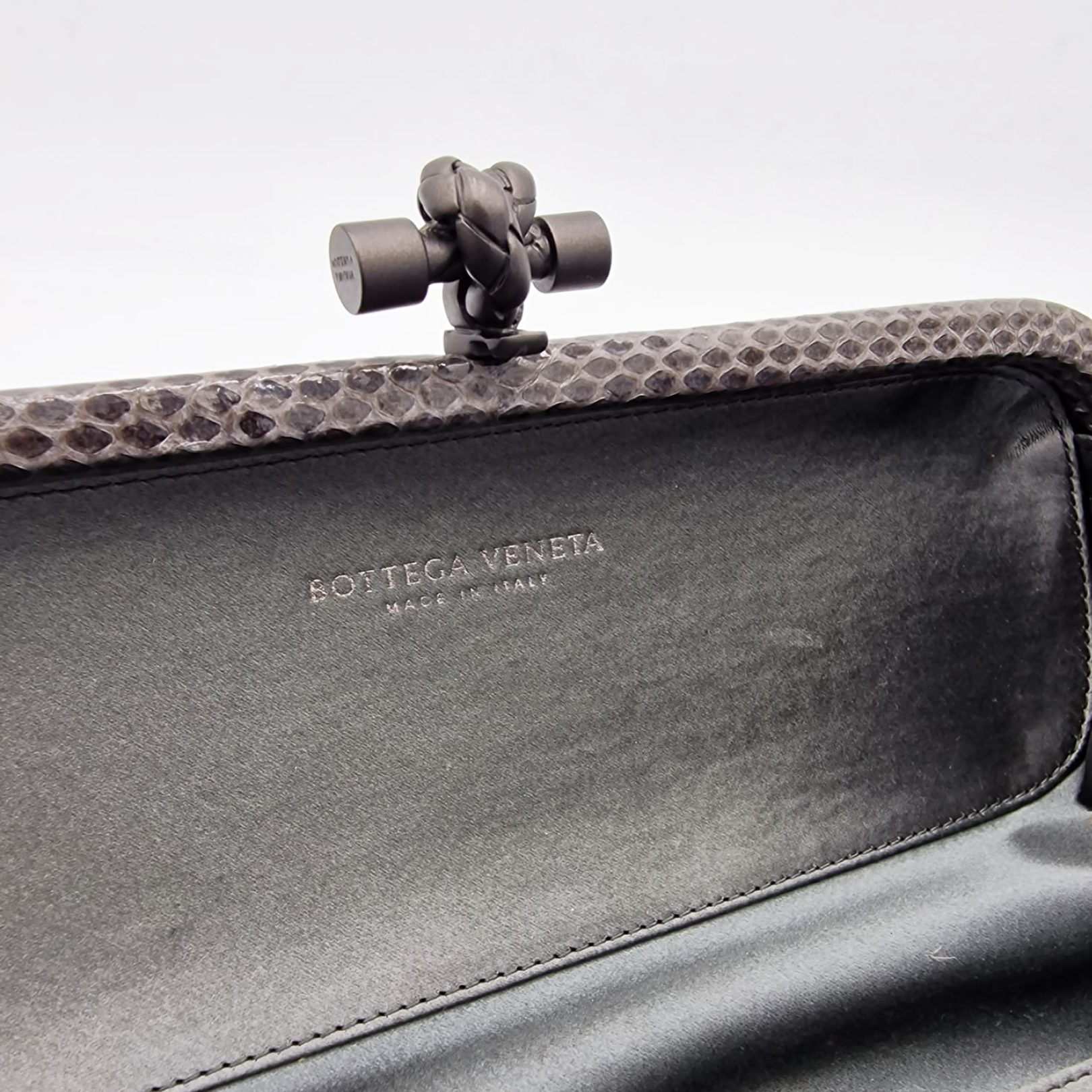 Bottega Veneta Pochette Knot