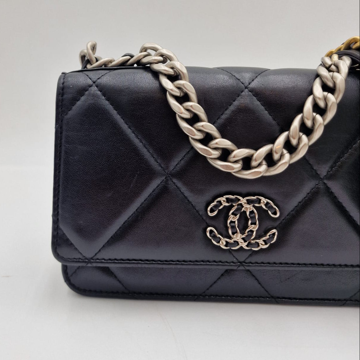 Chanel 19 Flap WOC