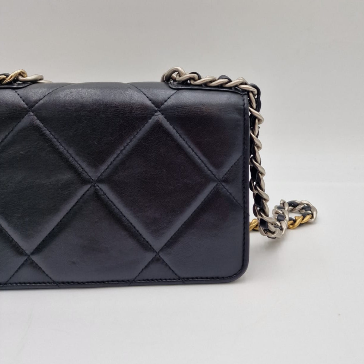 Chanel 19 Flap WOC
