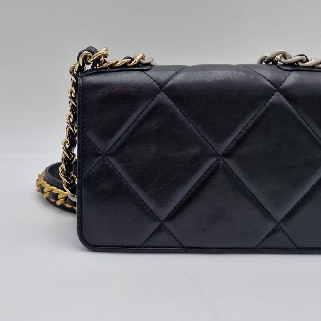 Chanel 19 Flap WOC