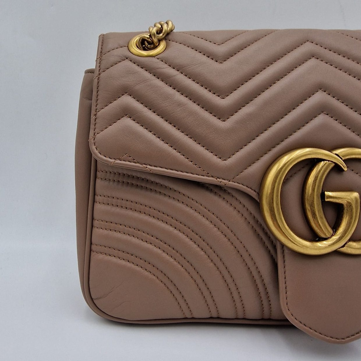 Gucci Marmont Medium Shoulder Bag
