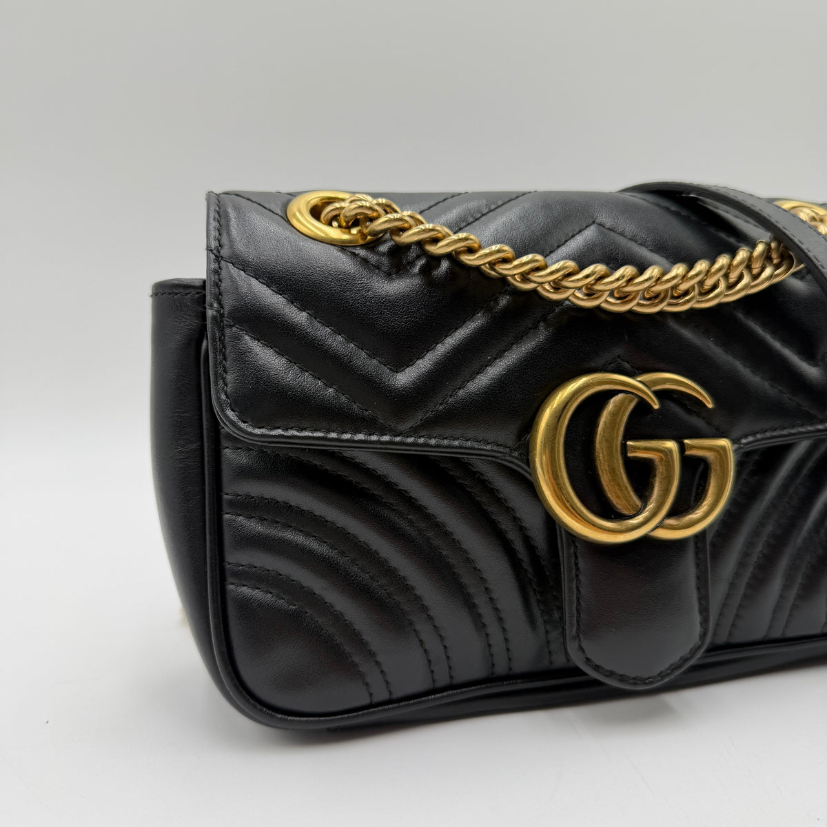 Gucci GG Marmont.