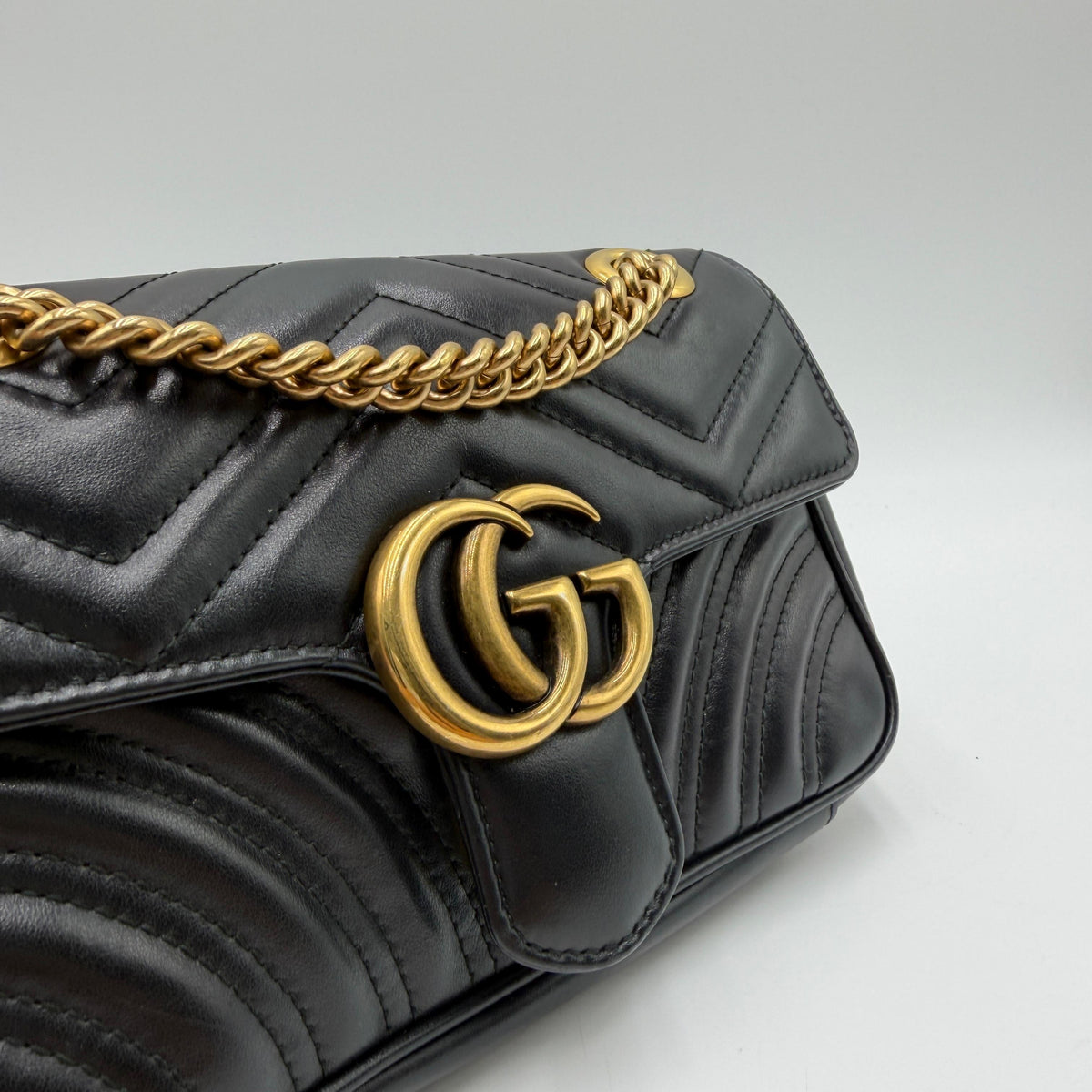 Gucci GG Marmont.
