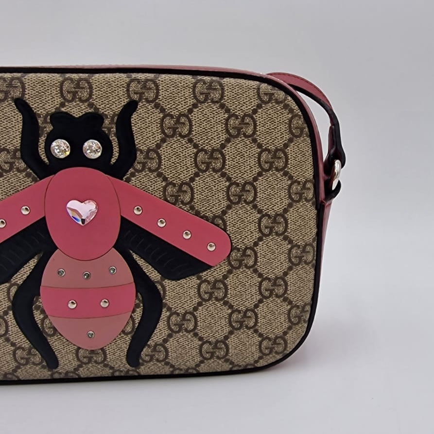 Gucci Supreme Camera Bag